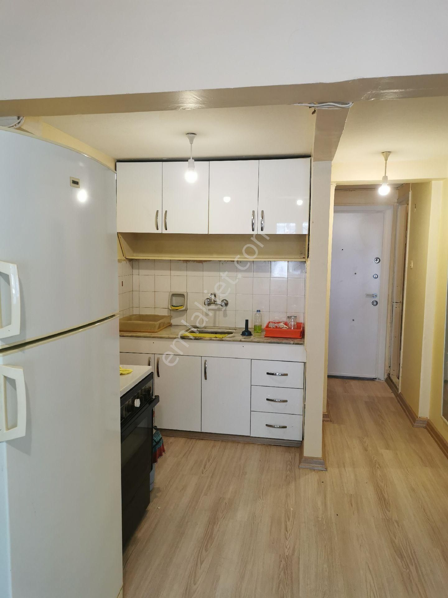 Cennet Caddesi'nde 1+1 Satılık - Görsel 4