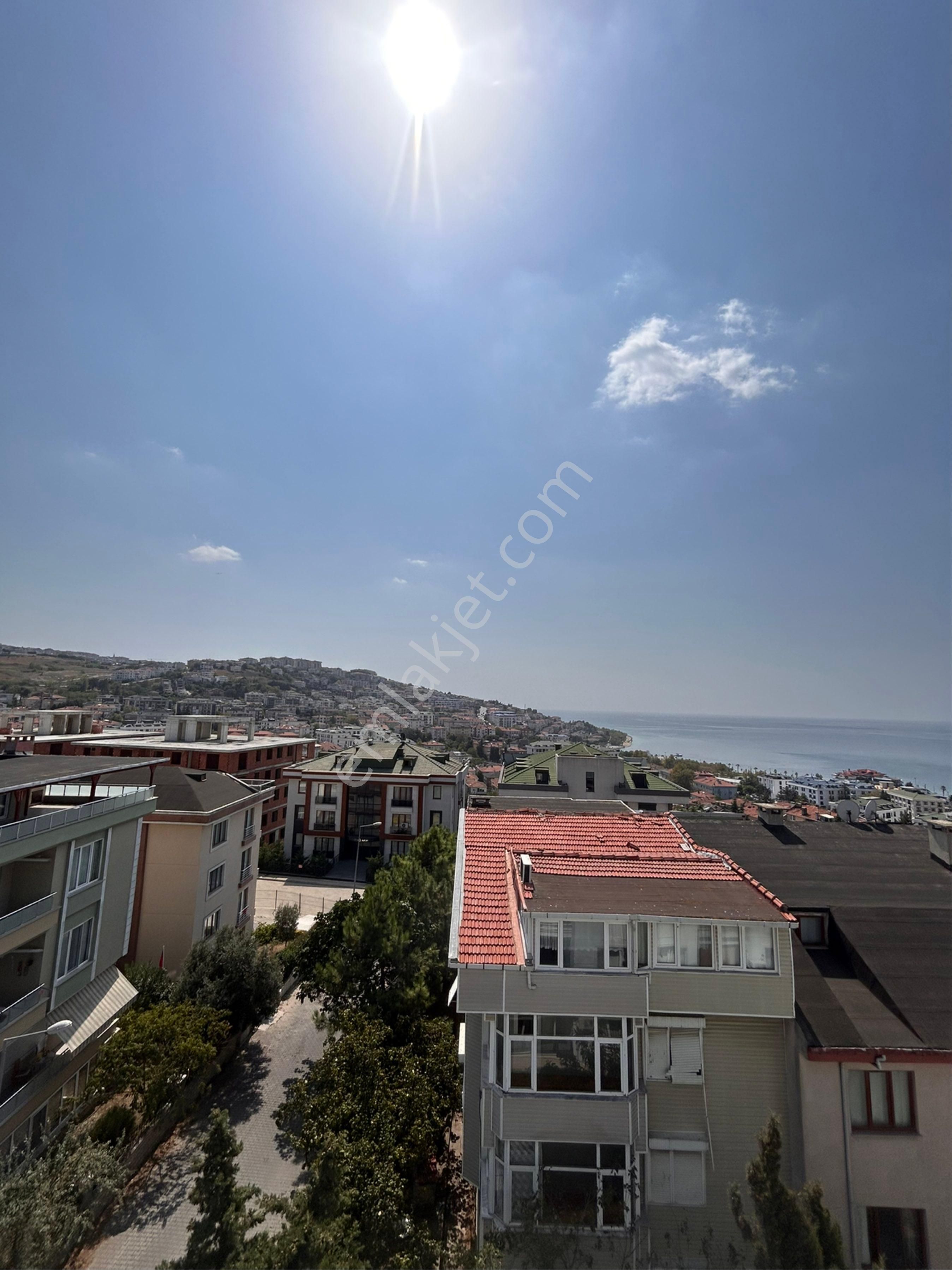 Demir Deluxe___satılık 2 Girişli 2 Daire__2 Aile Yaşar__