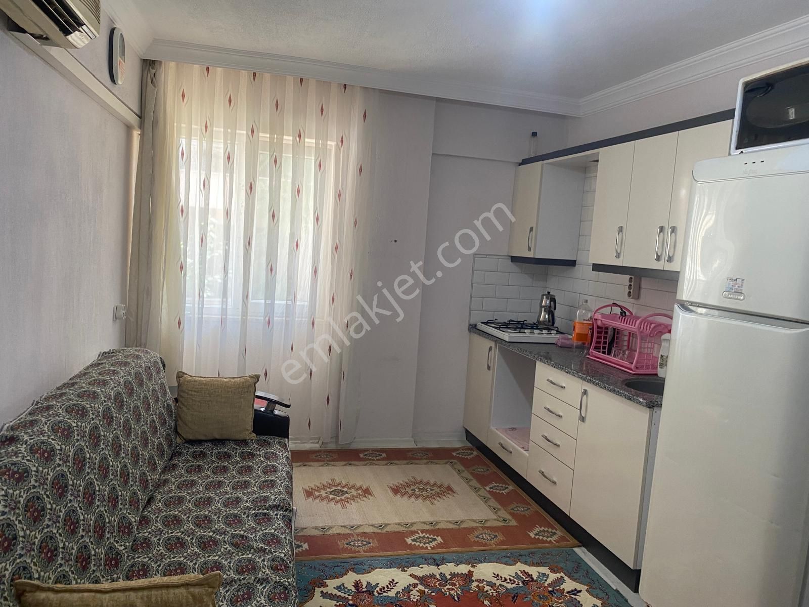 Karaçay Mahallesinde Eşyalı Kiralık 1+1daire