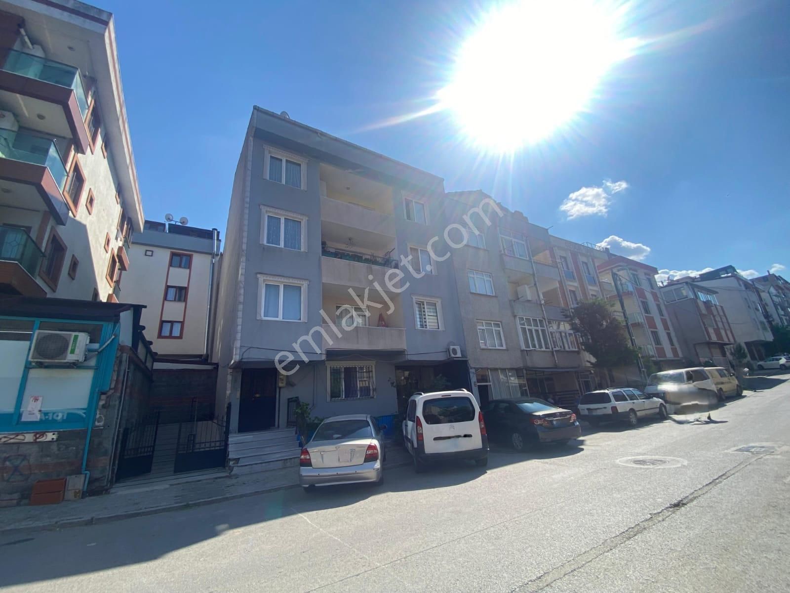 Sancaktepe Emek Mh. Hastane,metro Yakını Satılık 4+1 Arakat Daire