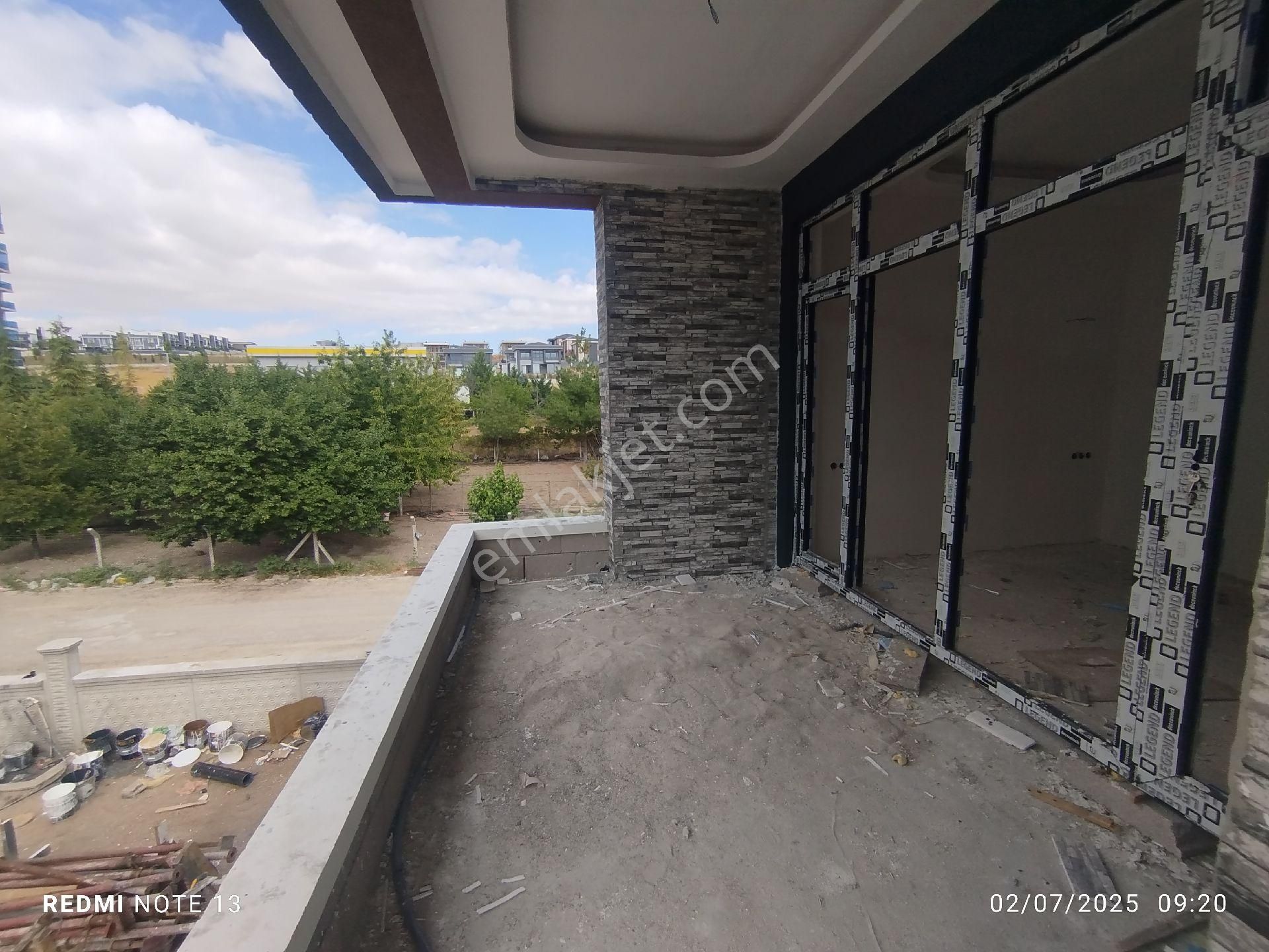 Baglıca Zirve Caddesinde Alttan Istmalı 6+2 Kupon Villa - Görsel 10