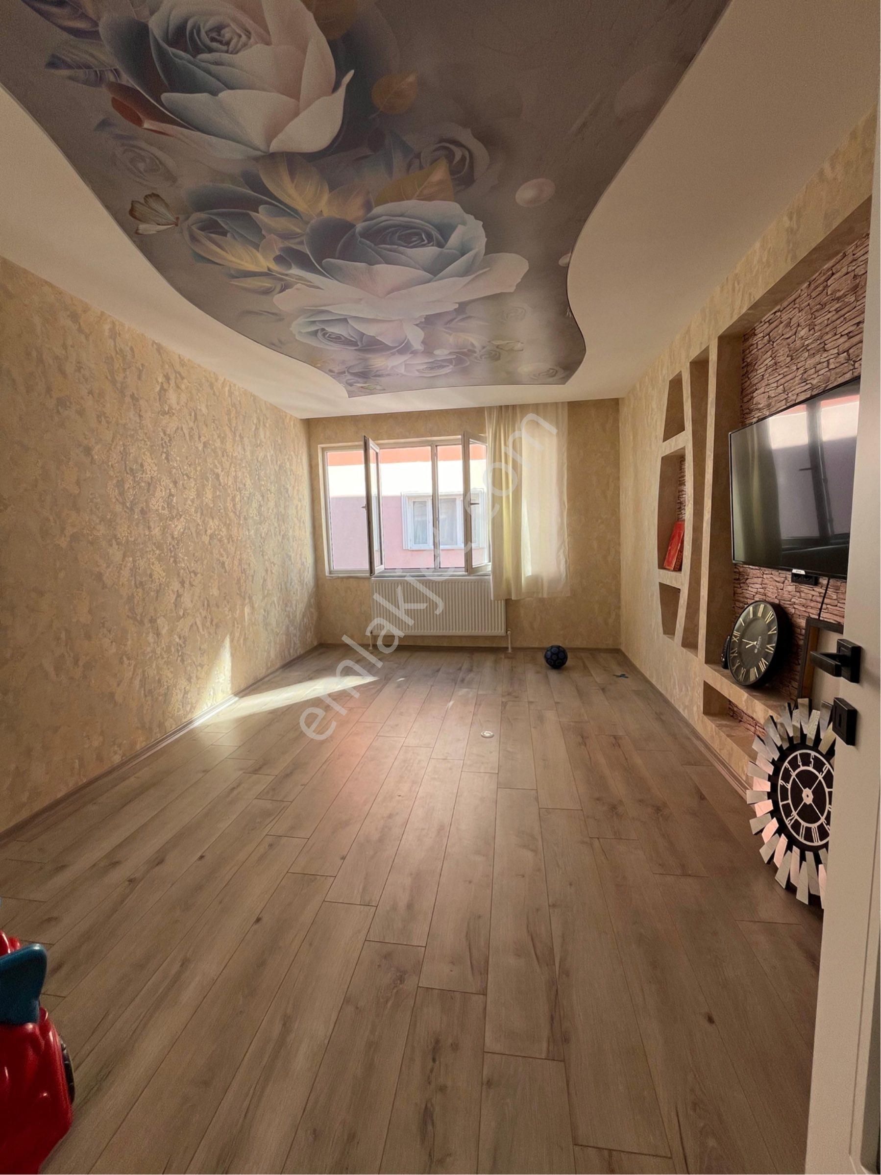 Karatay/ İstiklal Mezarlığı Dibinde 3+1 Fırsat Daire