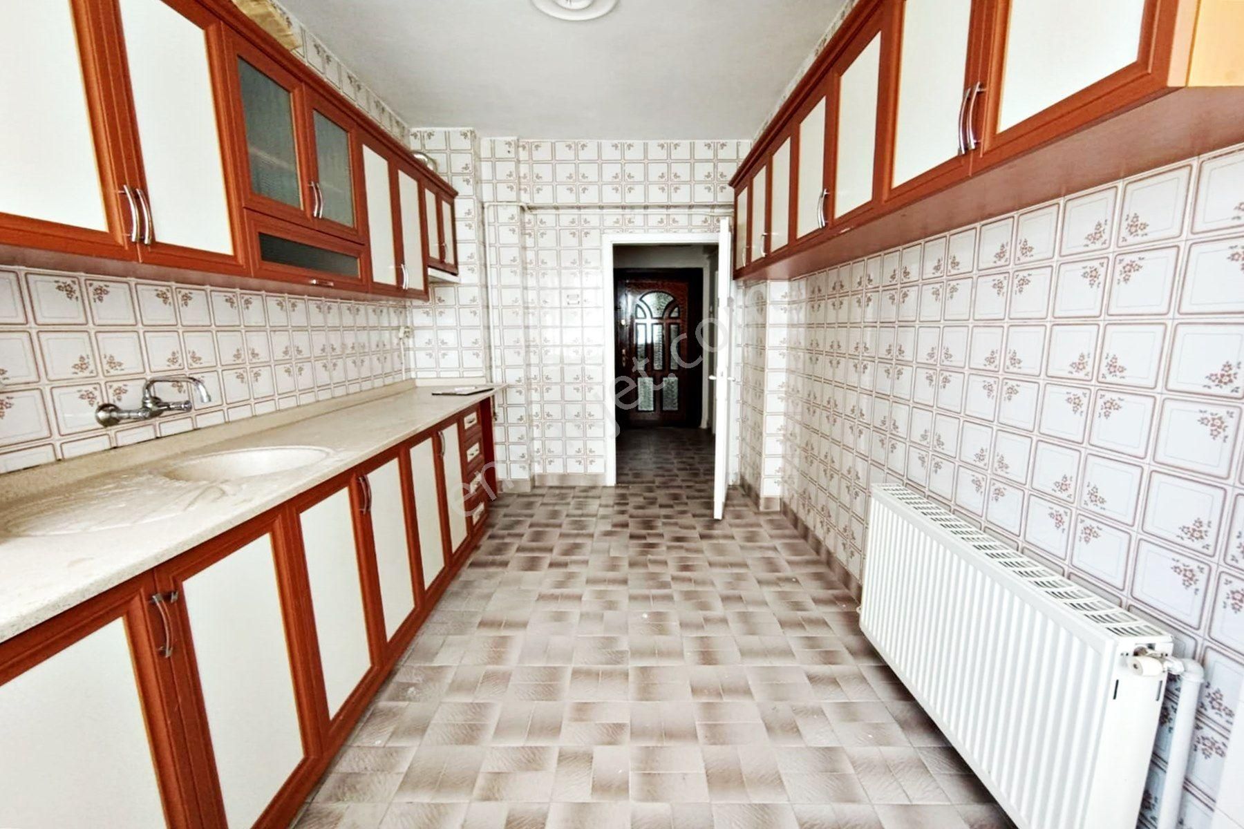Tepebaşı Mah. Katta 3+1 Satılık Daire