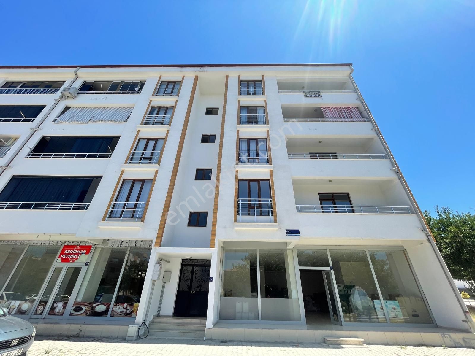 Mevsim Gayrimenkul'den Doğukent'de 3+1 Satılık Lüks Daire