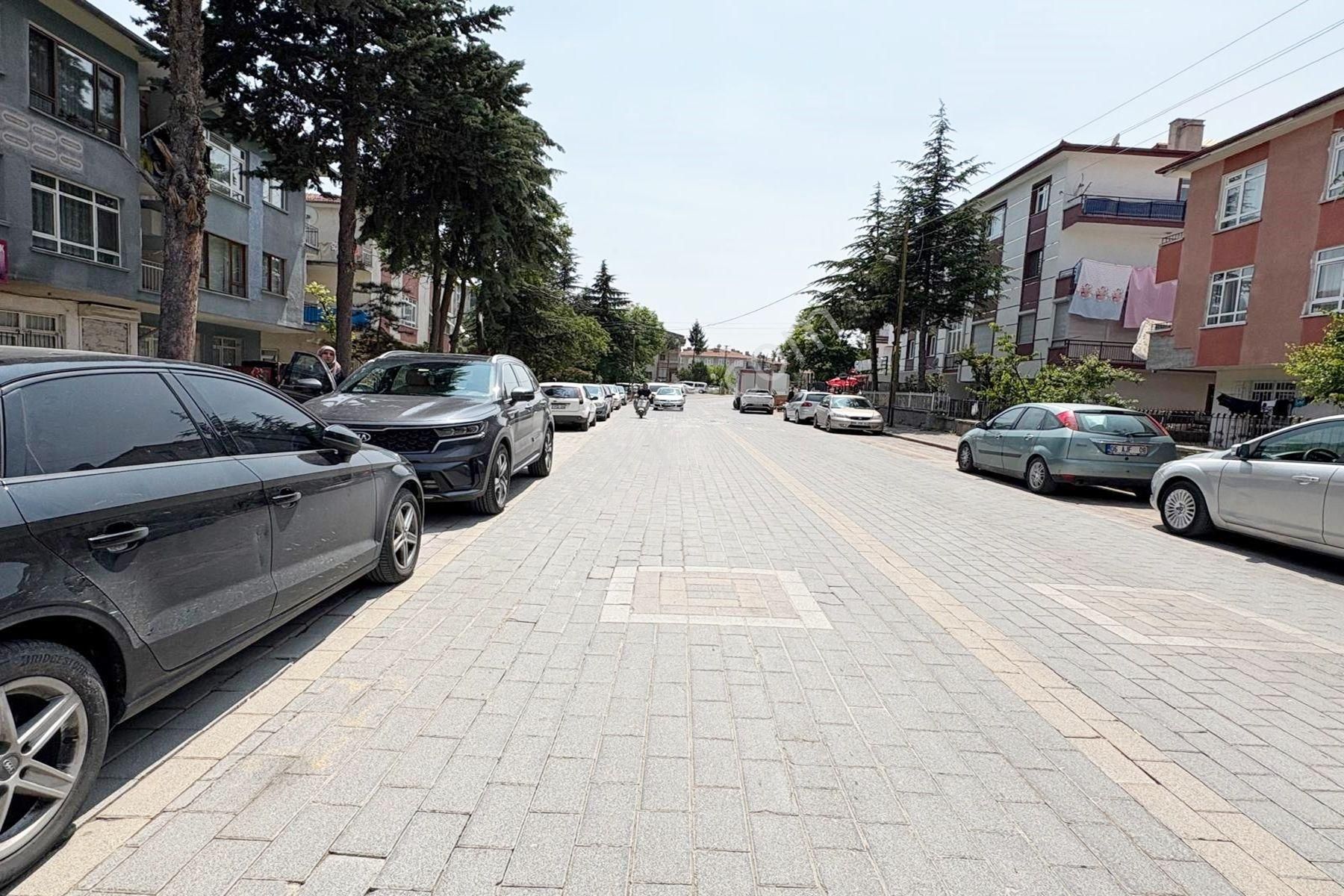 Dialog Land Gayrimenkul'den Fırsat Dairesi 2+1 Katta