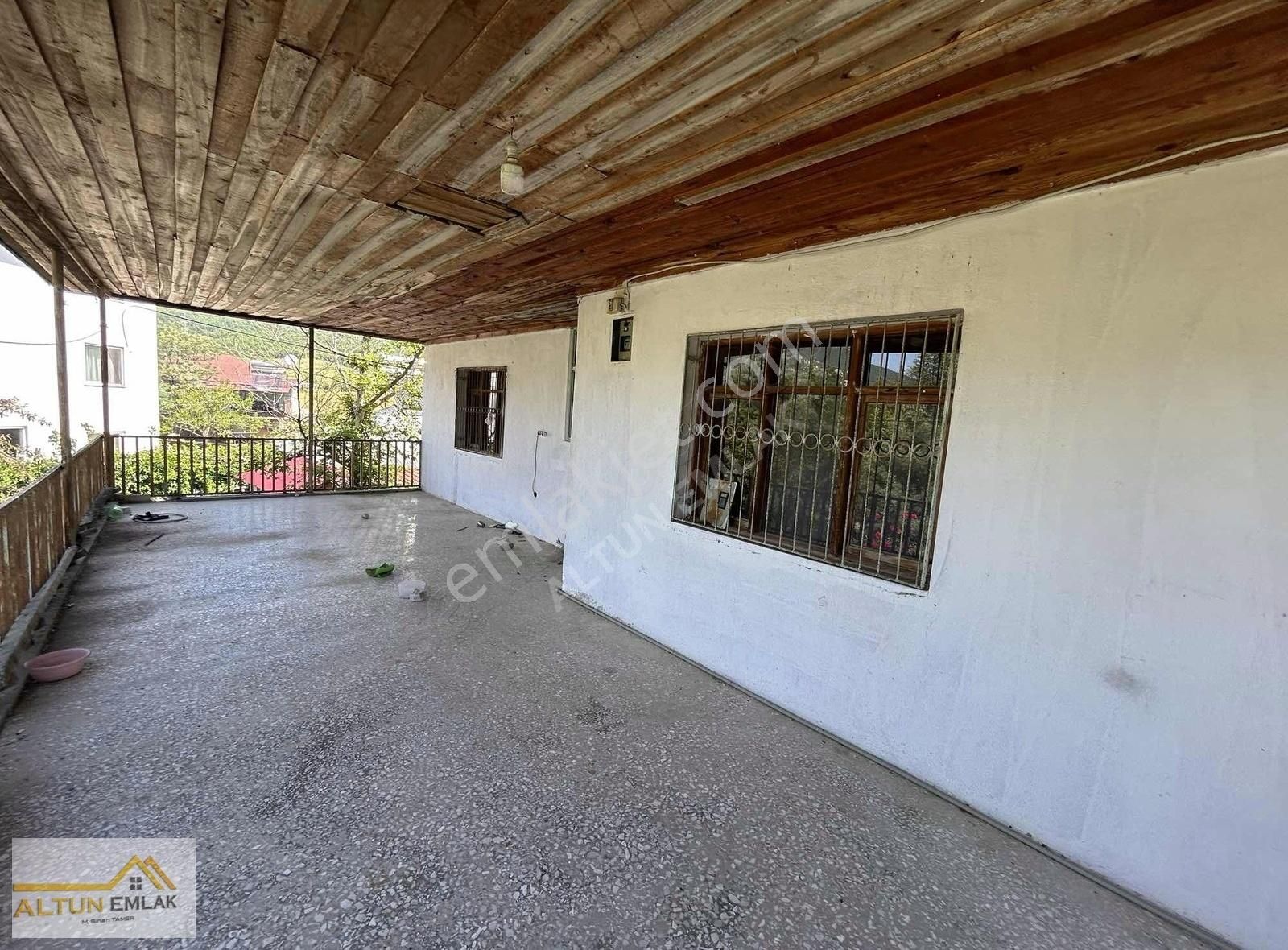 Altun Emlaktan Haştırın Otel Yanında Müstakil 2katlı Ev