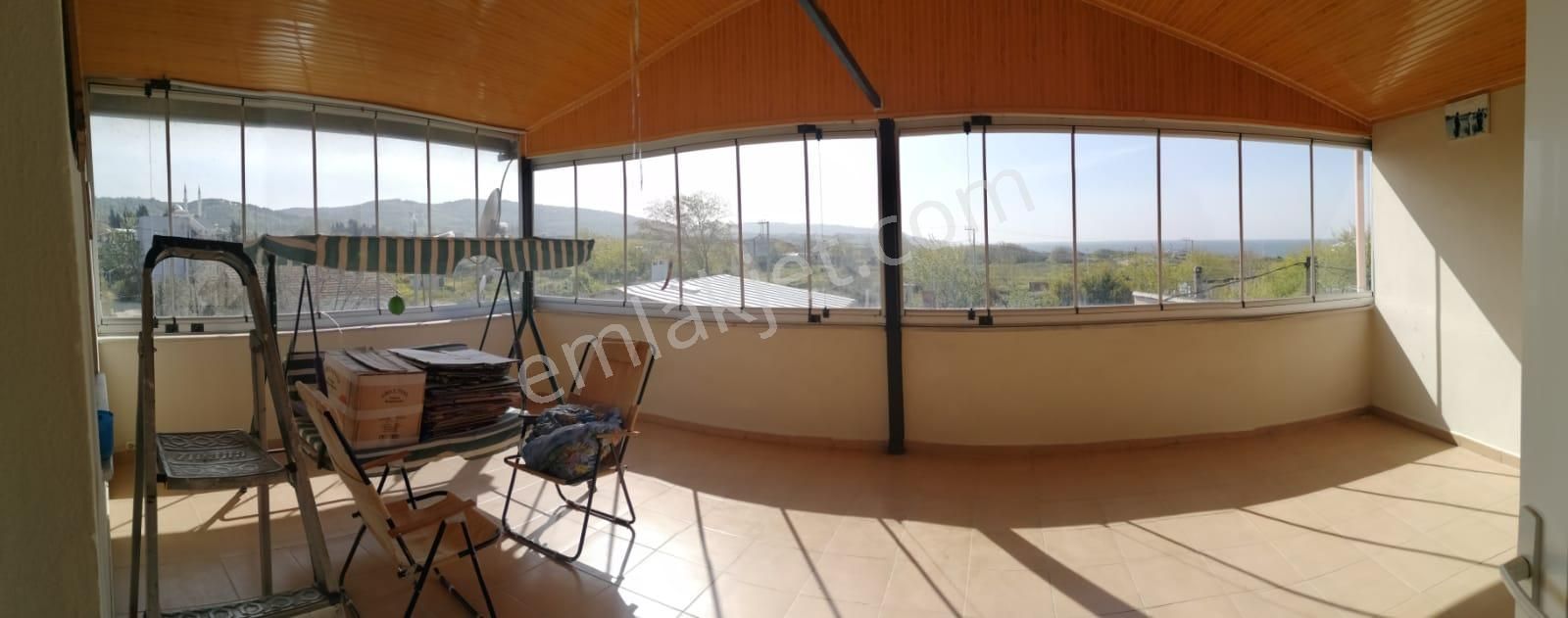 Denize 200 Metre! Esence'de 3 Katlı Bahçeli Müstakil Ev 180 M²