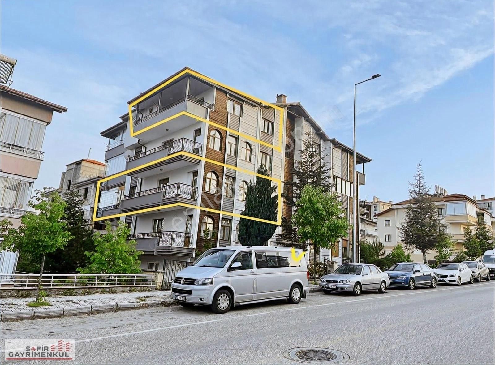 Hızırbeyde Satılık 3+1 Ve 2+0 Çift Daire
