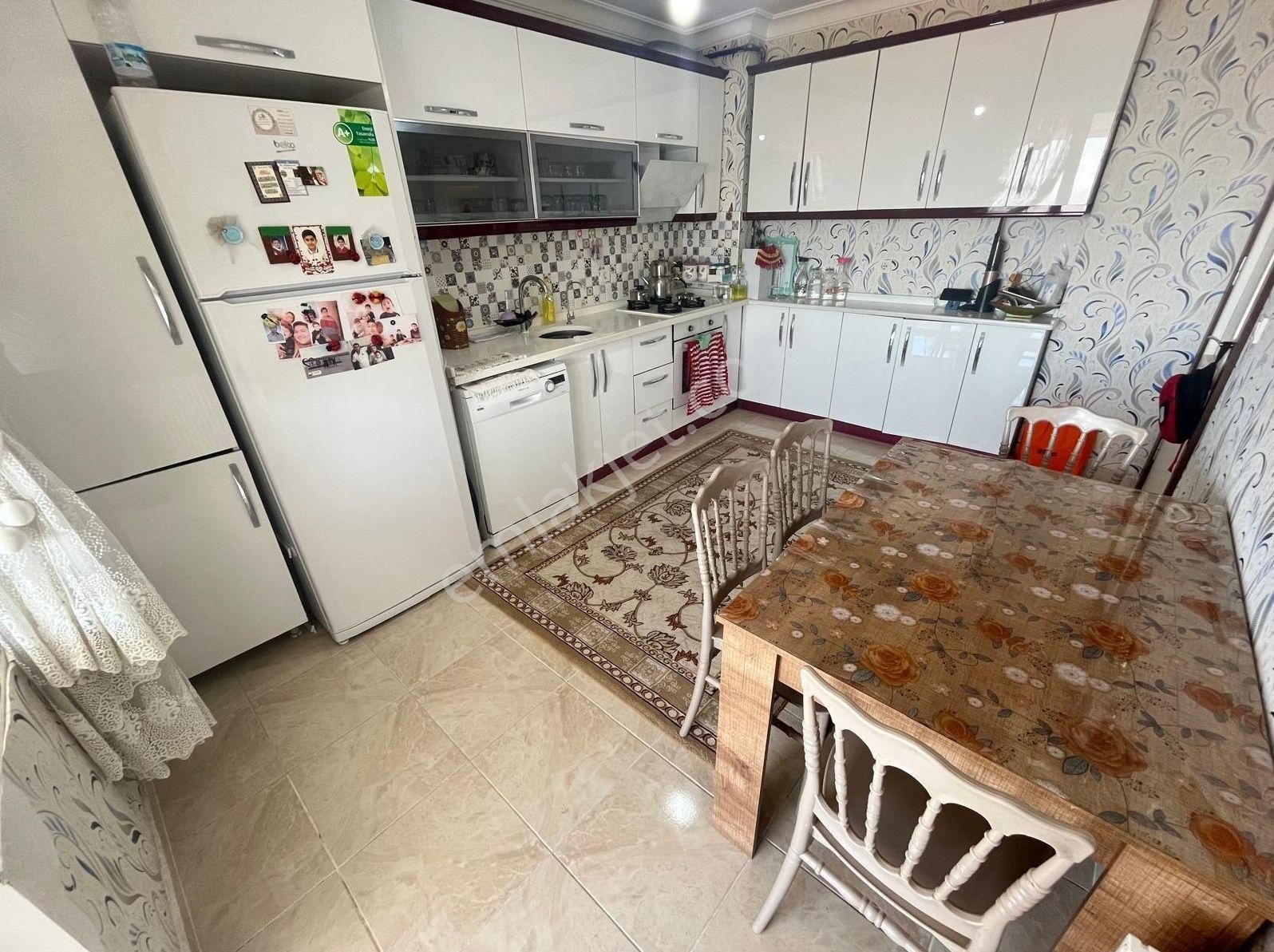 Cihandan Muhtarlık Yakını Full Yapılı Masrafsız Çift Girişli 5+2