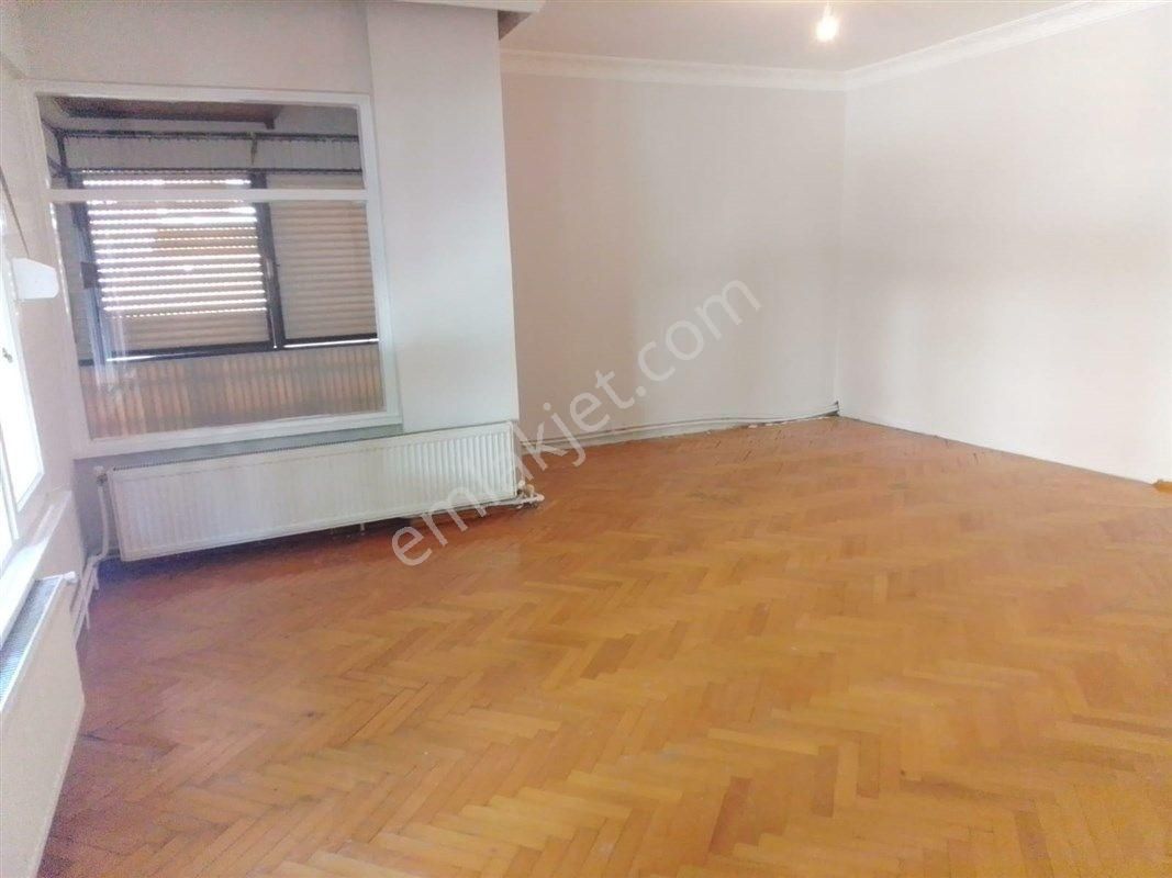 Osmangazi Darmstadt'ta Metroya Yakın 2+1 Kiralık Daire