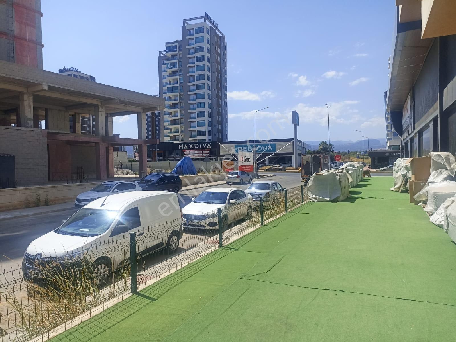 Rw Budur'dan 2.çevre Yoluna Yakın Kiralık Dükkan