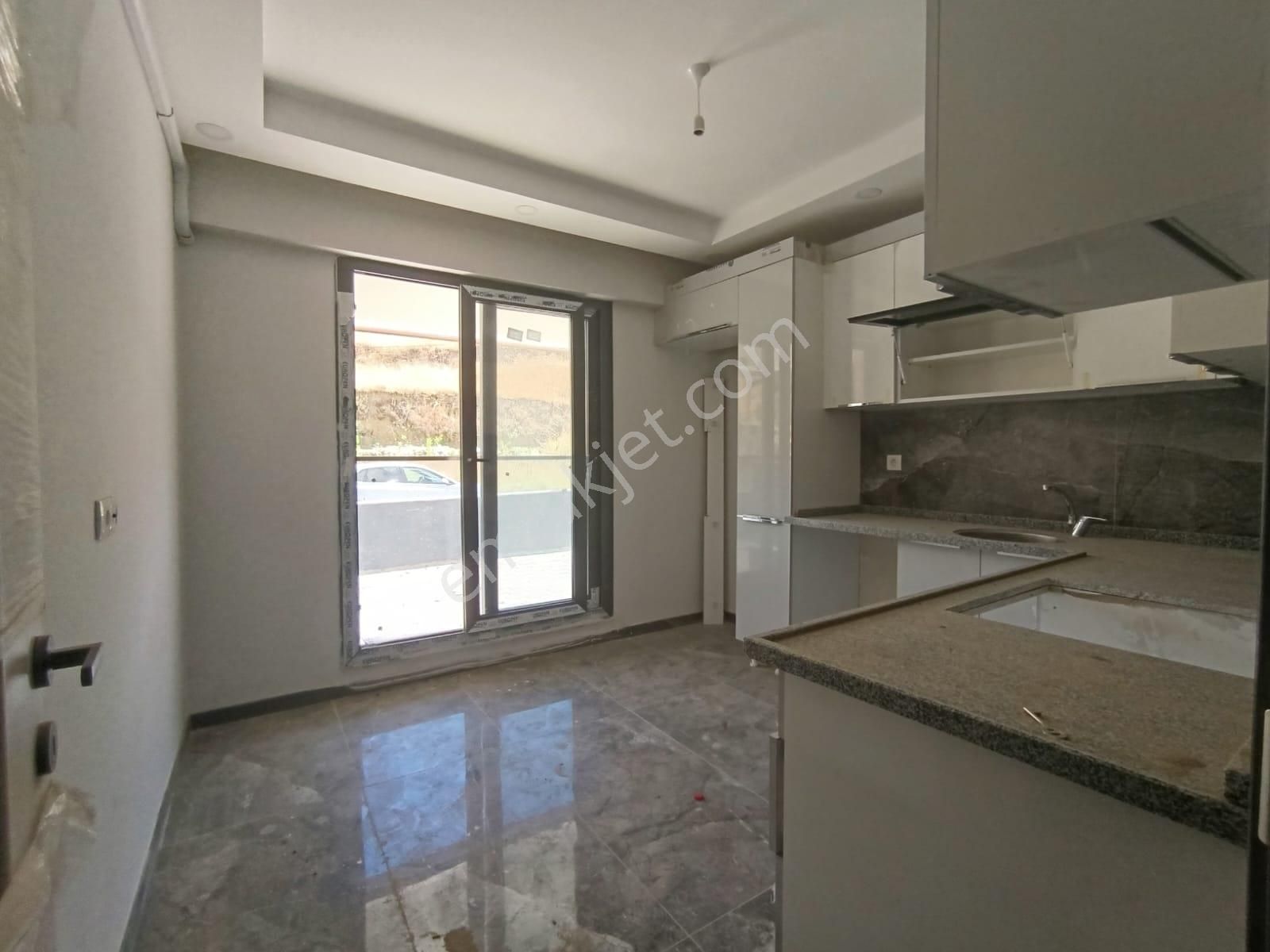 Manisa Salihli'de Satılık 3+1 Doğalgazlı Sıfır Daire