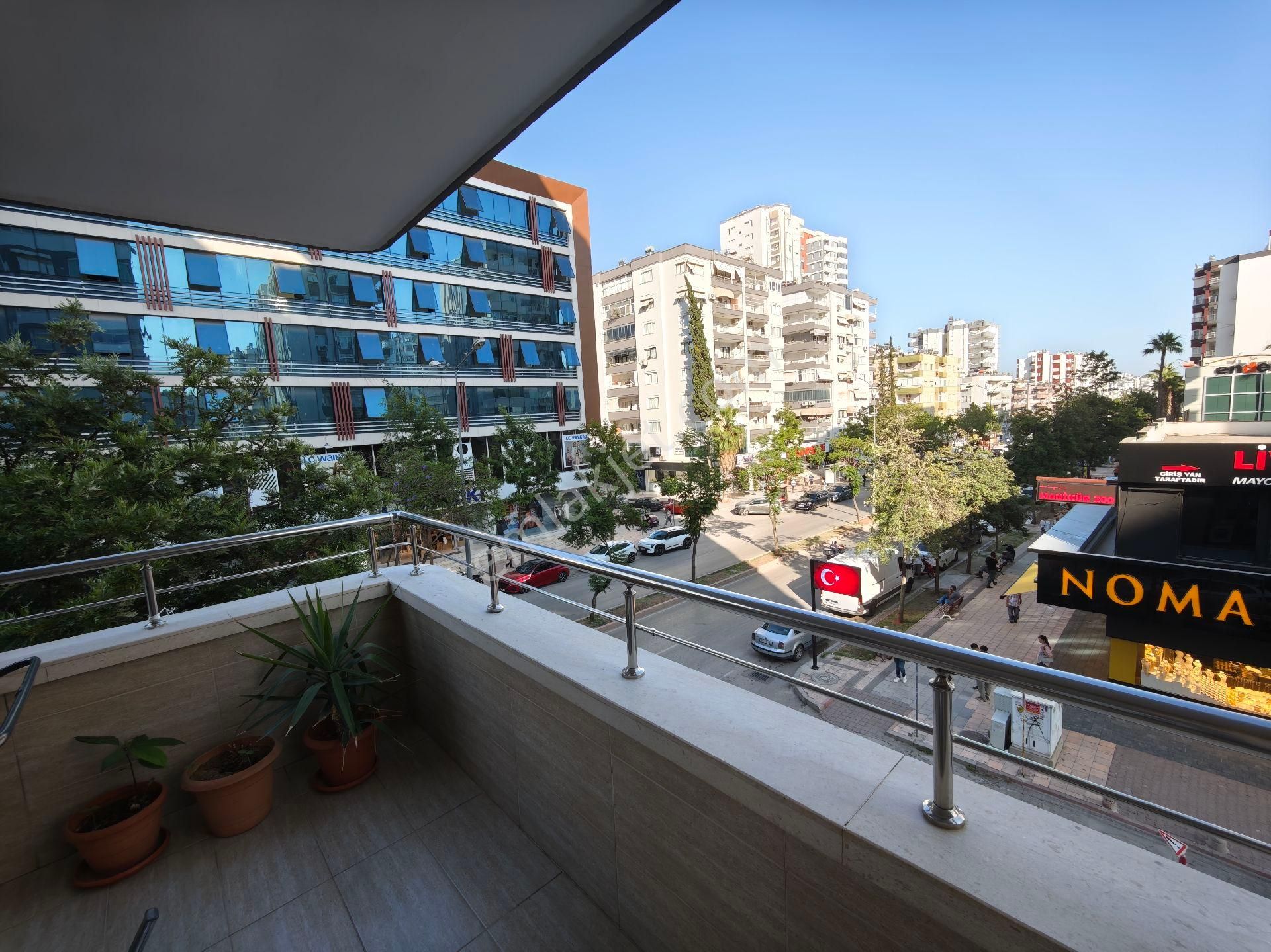 Kenan Evrenin Merkezi Ve En Gözde Yerinde - Görsel 18