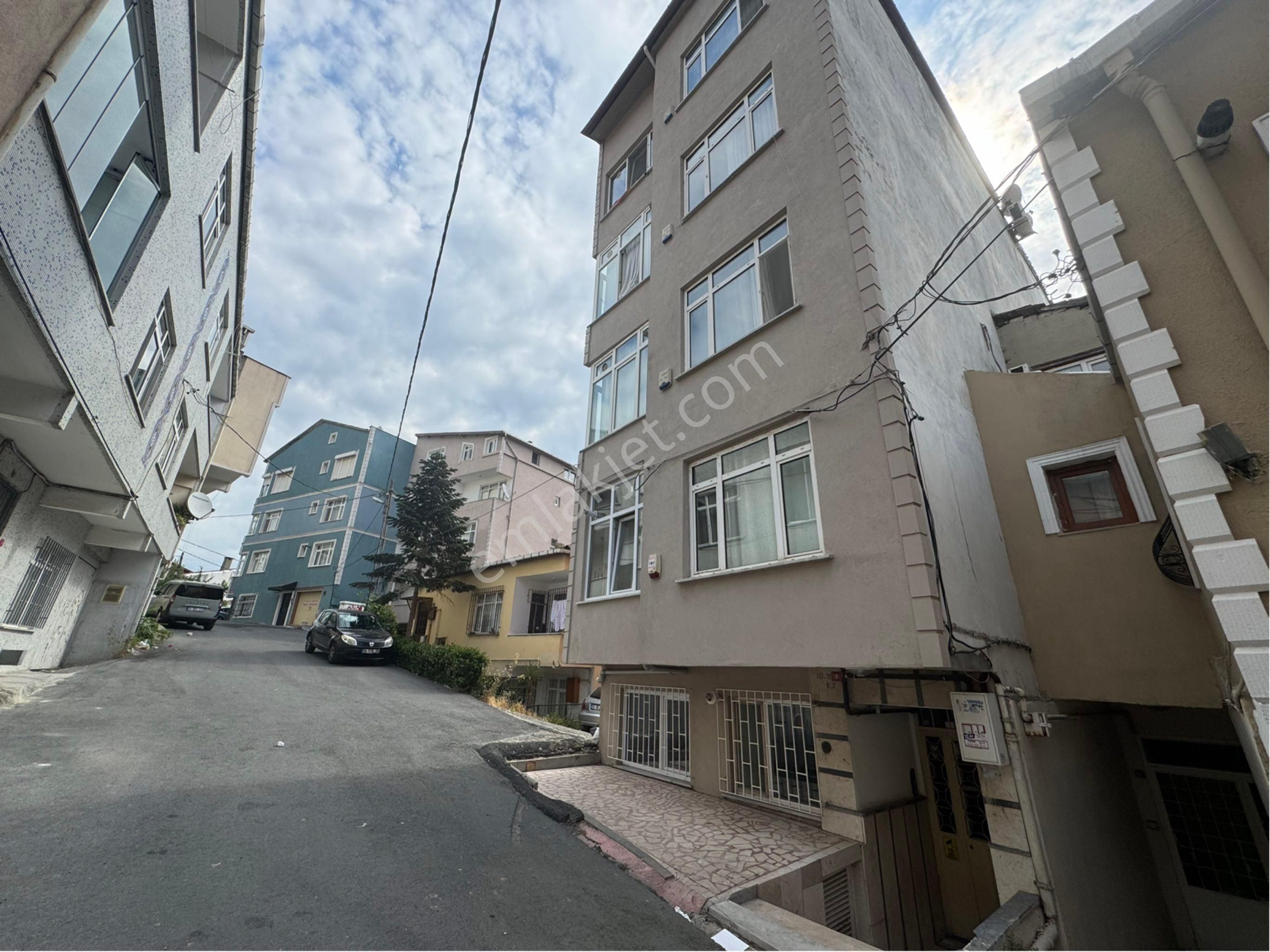 İstinye'de Kiralık 2+1 Daire (emirgan Korusuna 100 Metre)