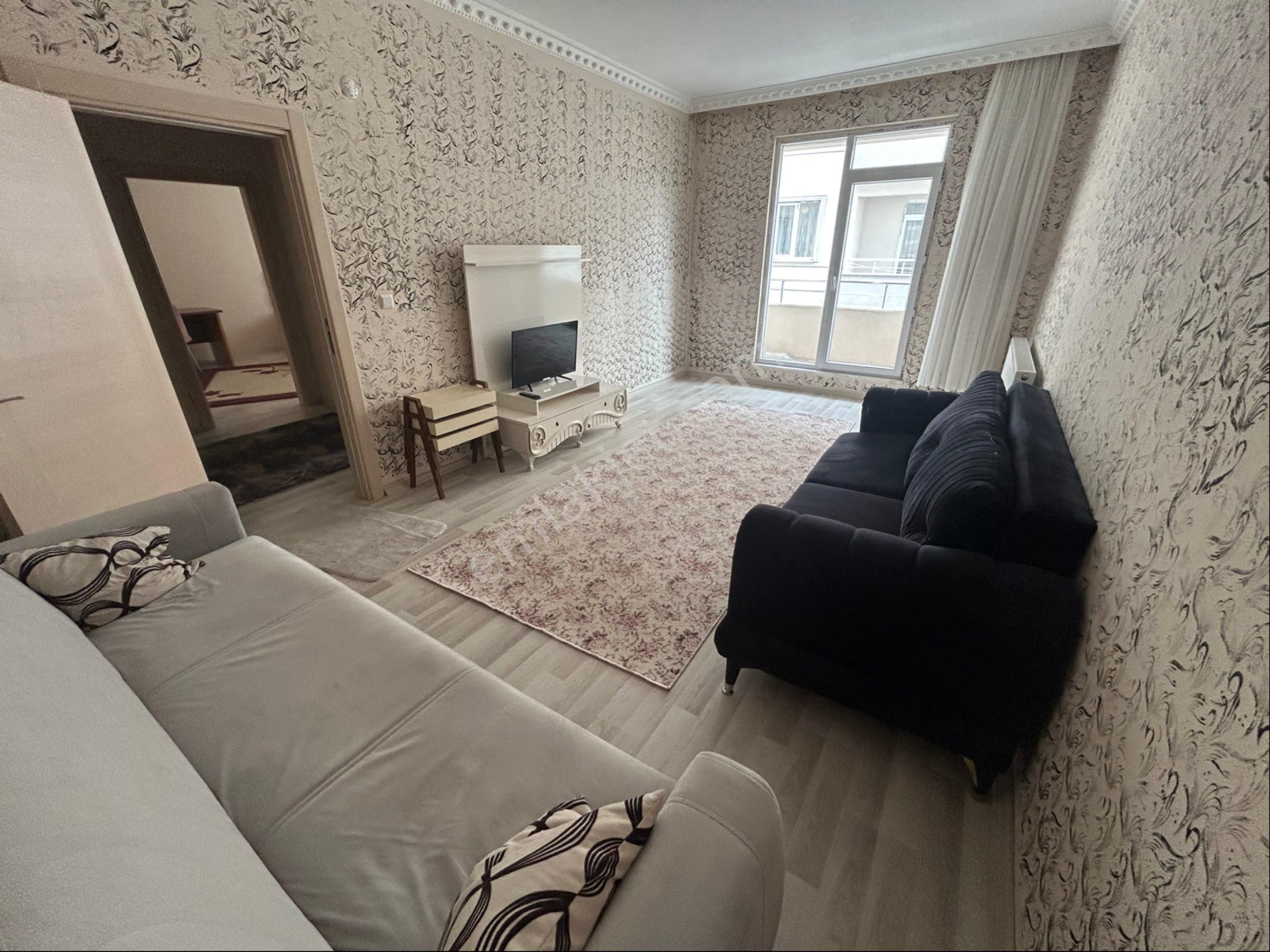 Emniyet Müd.yakını 70 M2 Kapalı Mutfak Otopark Balkon Geniş Oturum Alanlı Ara Kat Güney Cephe