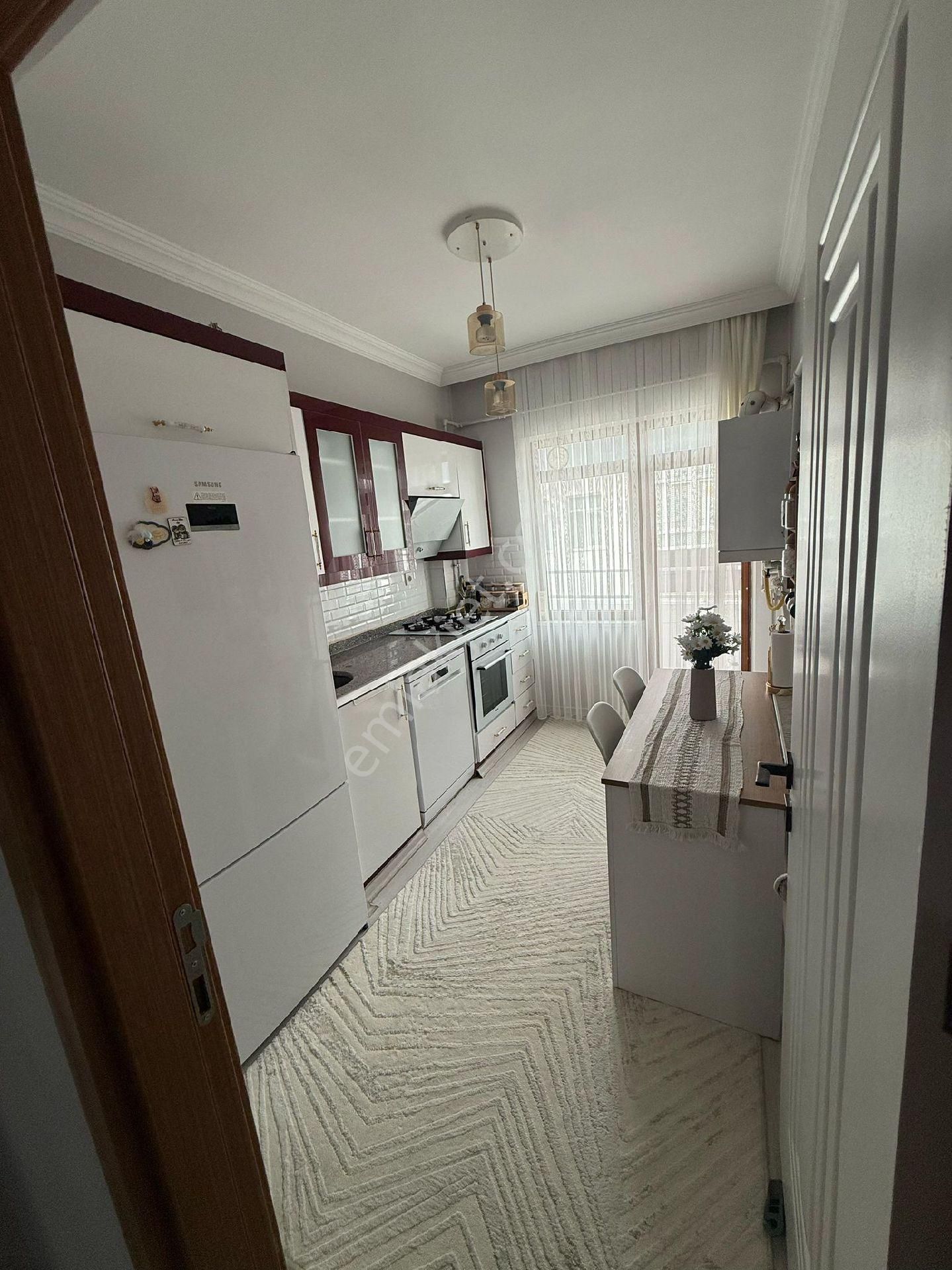 Bağcılar Toptancılarda 3+1 Satılık Dairemiz
