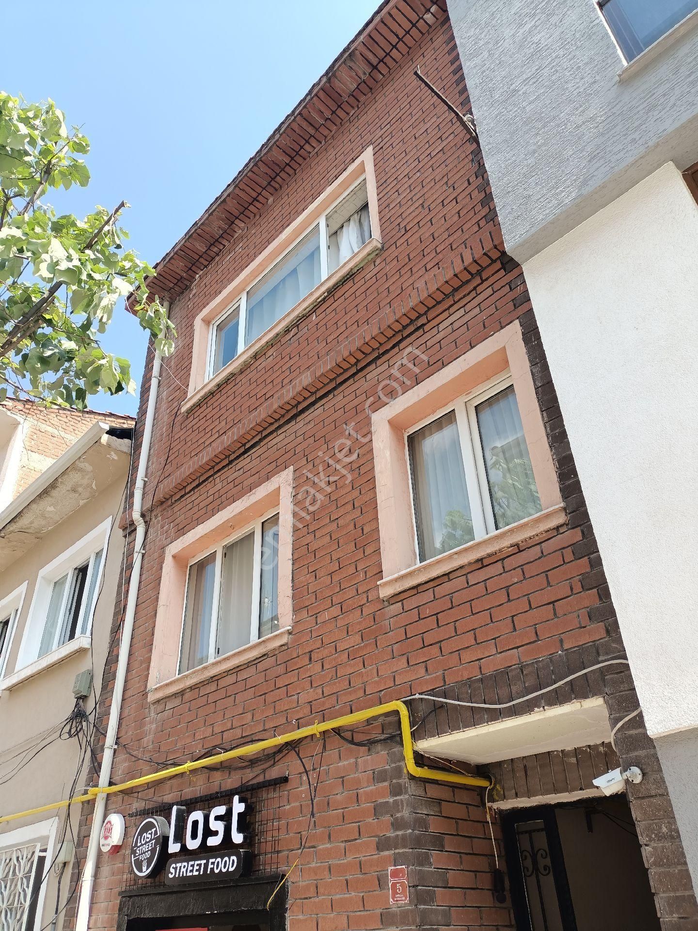 Adalarda 1+0 Yeni Tadilat Yapılmış Bakımlı Daire