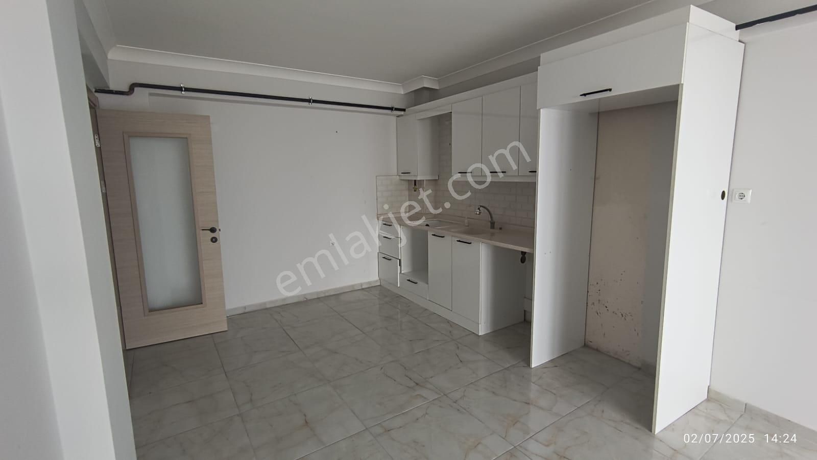 Balıkesir Bandırma Çınarlı Mah. 2+1 Kiralık Daire Bahçeli Merkezde