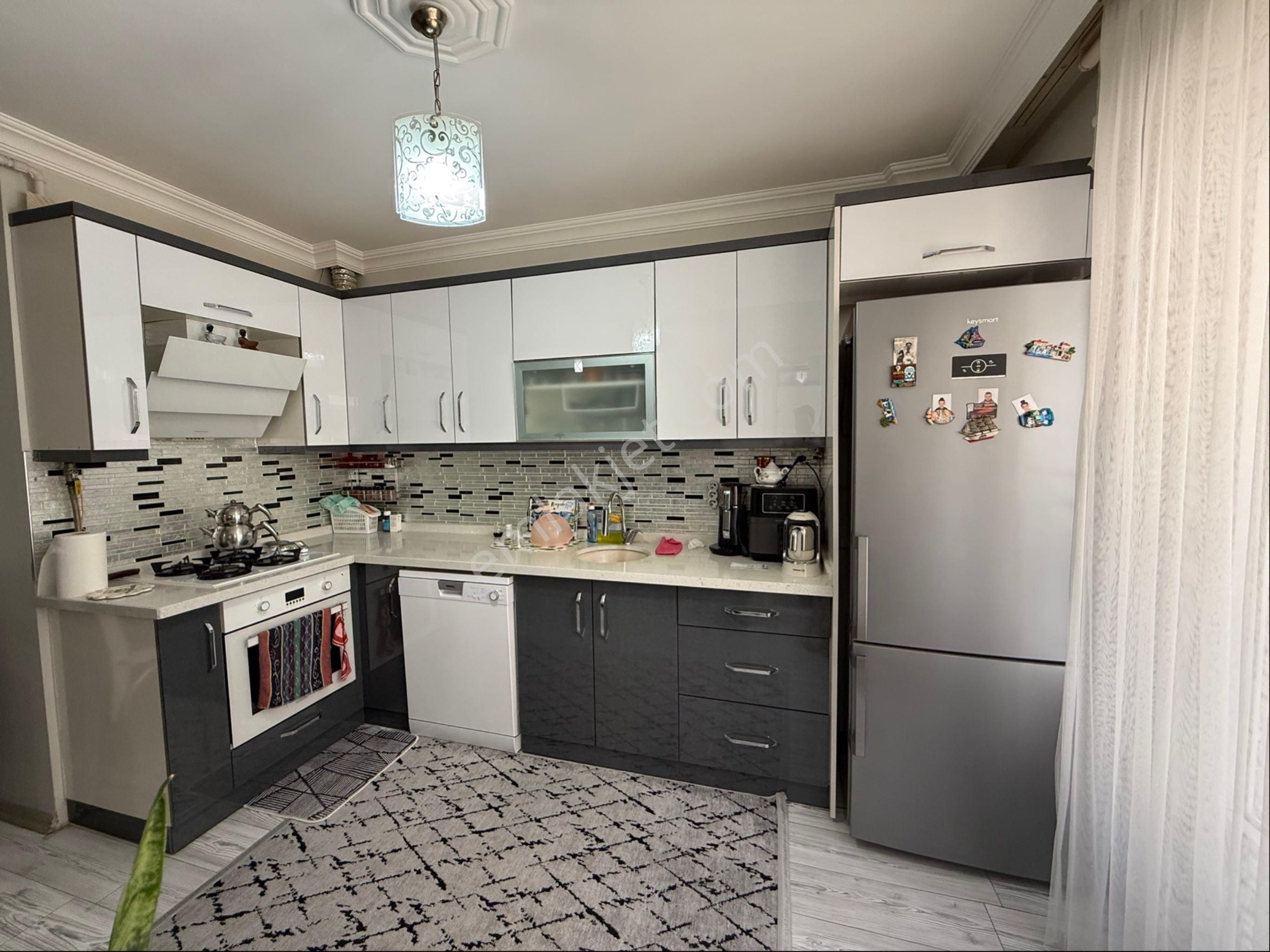 Atatürk Mah.prestij Caddesi Yakını 3+1,130.m2 Ön Cephe - Görsel 3