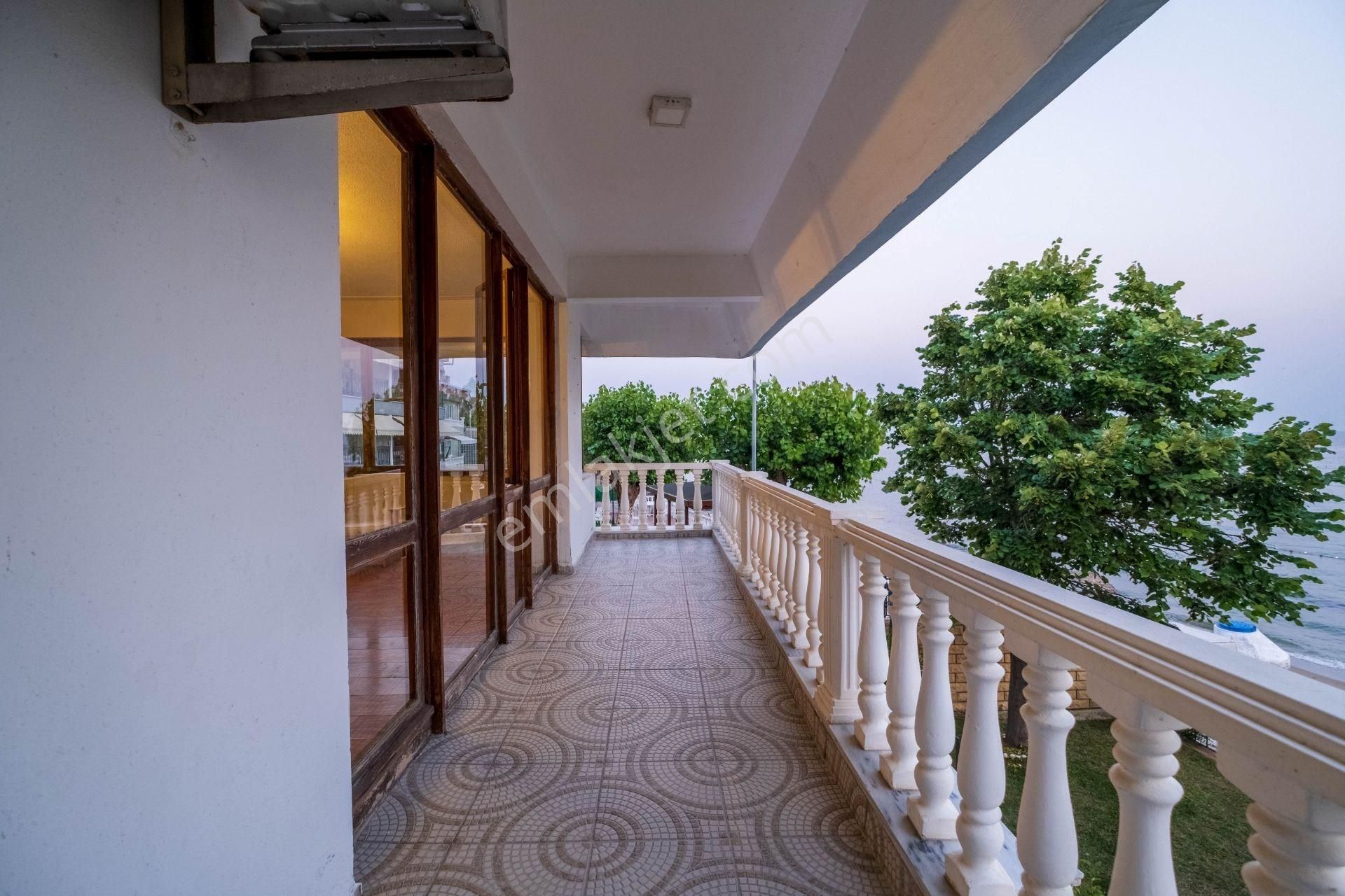 Silivri Selimpaşa'da Satılık Denize Sıfır 3+1 110m2 Yazlık Daire - Görsel 10