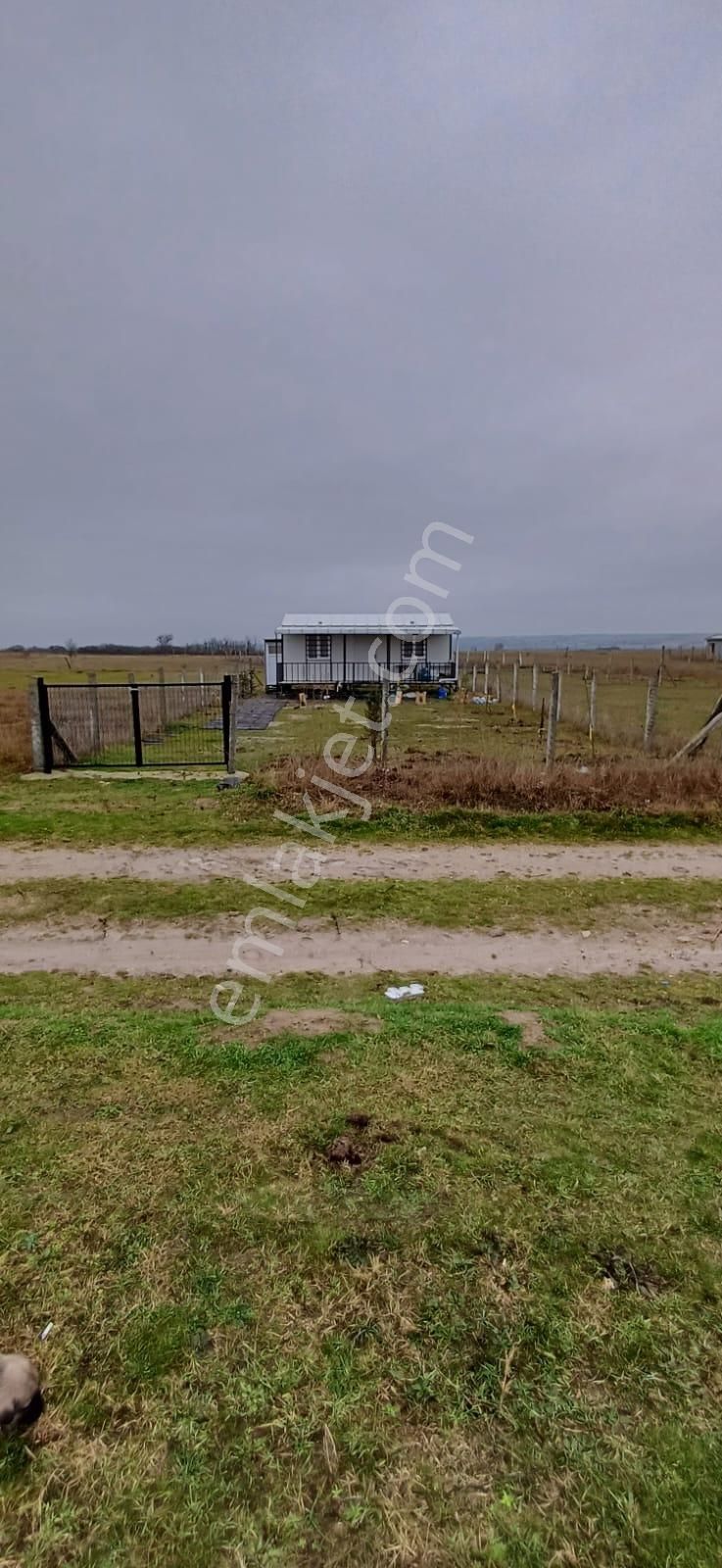 Hicret Emlaktan Satılık Arsa 250 M2 Tekirdağ Saray Büyükyocalı Acil