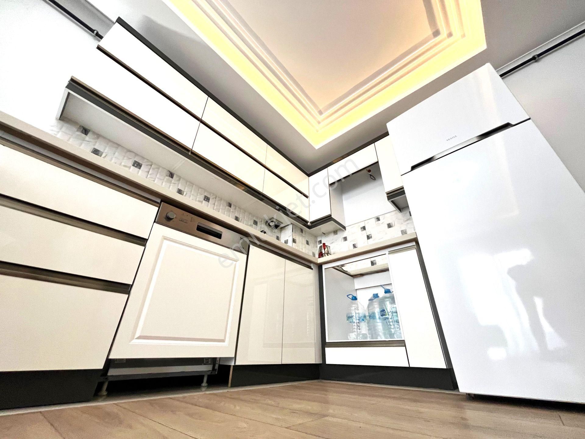 ✨edremit Kadıköy'de✨aygül'den Ara Kat Sıfır Full Eşyalı Doğalgaz Kombili Asansörlü 2+1 Kiralık Daire