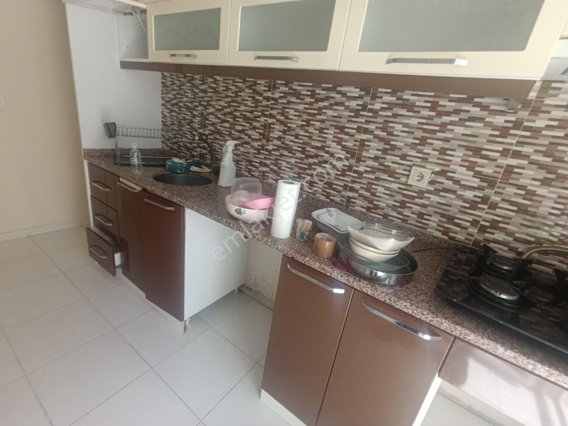 Nadir Emlaktan Kiralik 2+1 Arakatı Memura