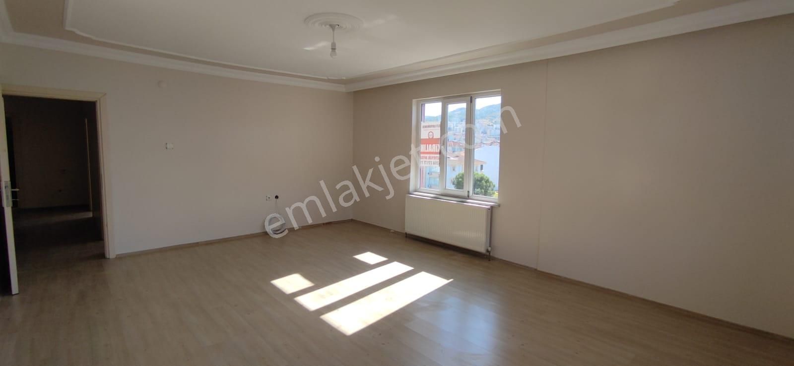 Elfi Den Kuva-i Milliye Mahallesi Kiralık 3+1 Daire - Görsel 2