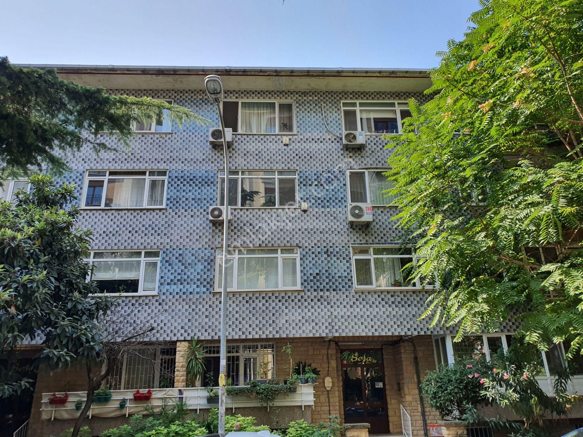 Feneryolu Yıldıray Sokakta, Çok Bakımlı 2. Kat Kiralık Daire