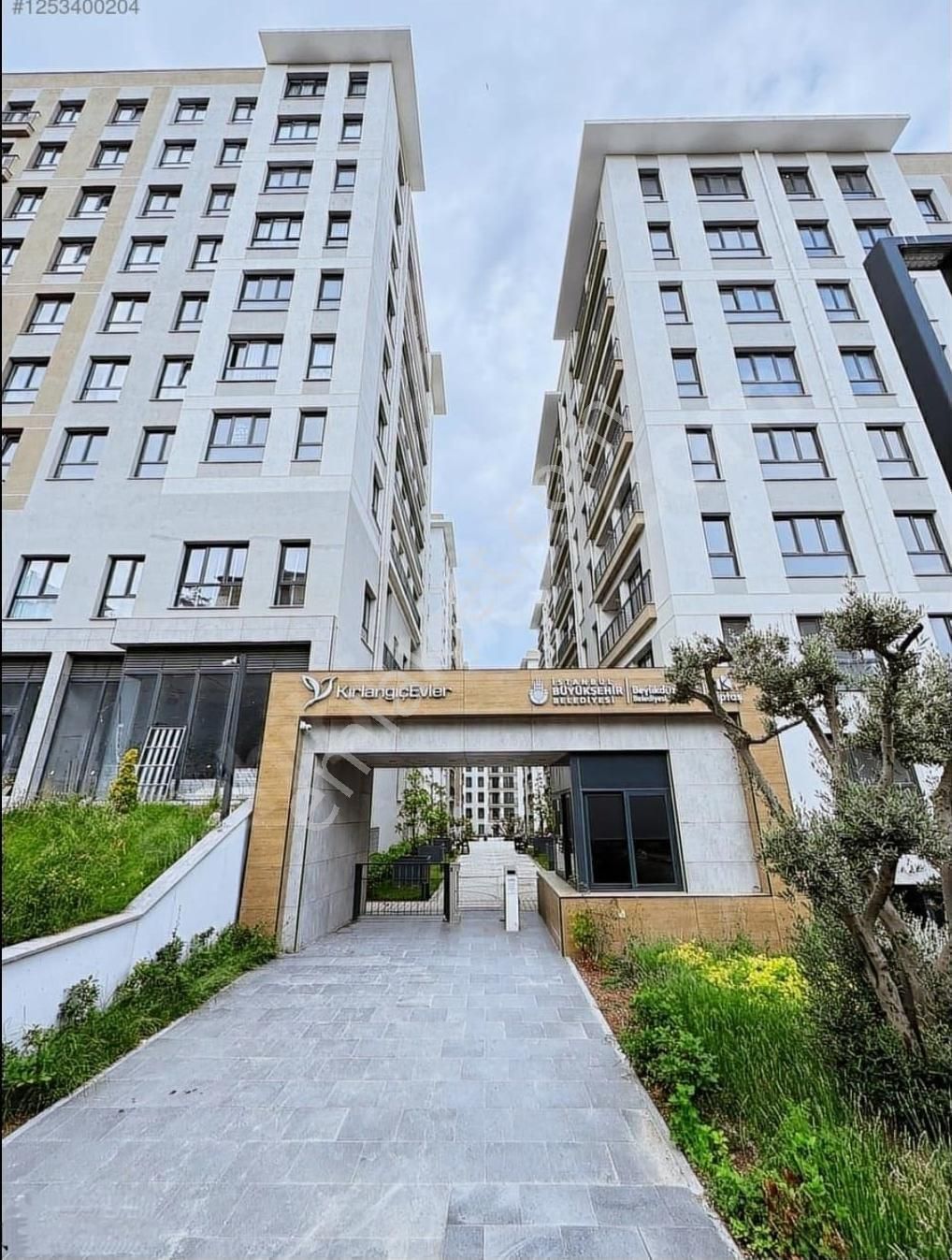 Sahibinden Beylikdüzü Kırlangıç Evler 2+1 En Üst Kat Sıfır Daire