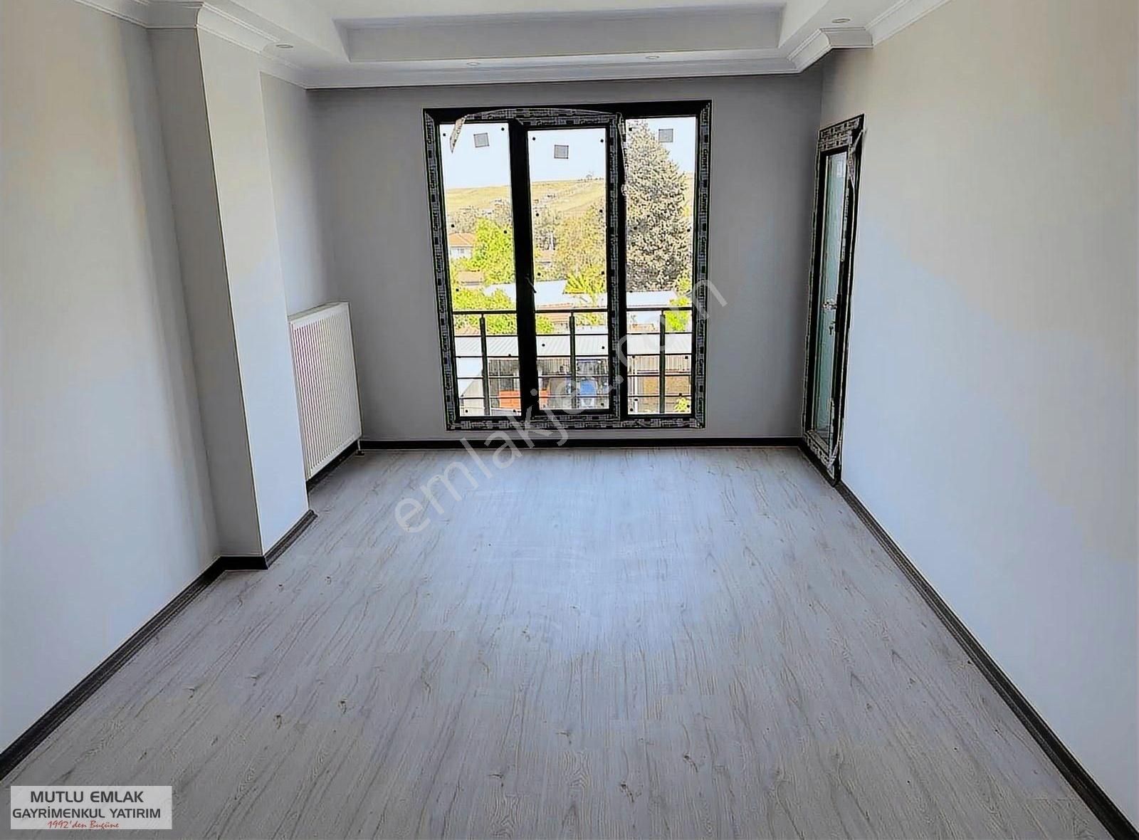 Mutlu Emlak 3+1 Merkezi Konumda 113 Metre İskanlı Sıfır Daire
