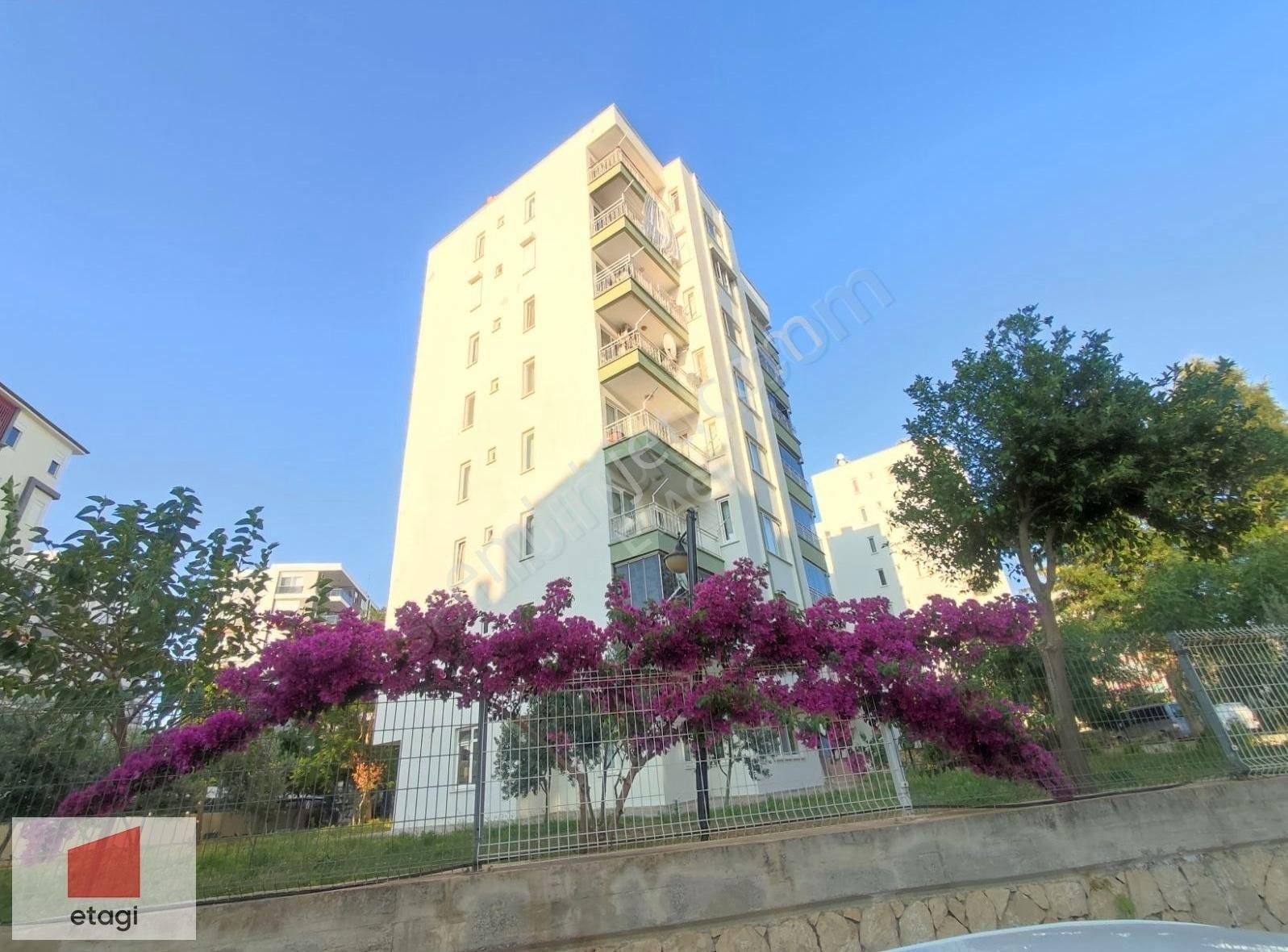 Çankaya Mahallesi Dilek Kent Sitesi Manzaralı Kiralık 3+1 Daire