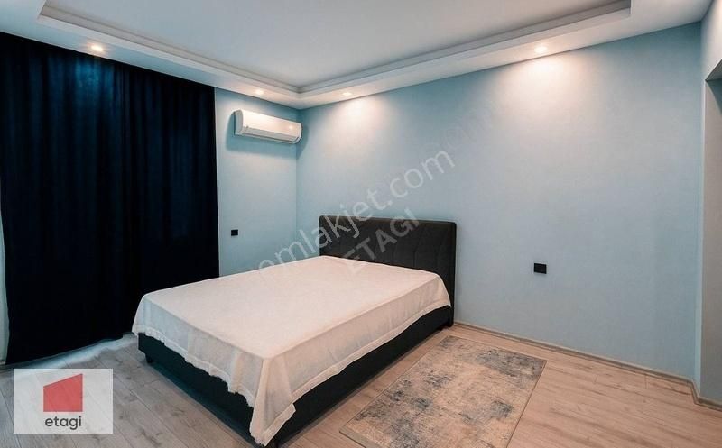 Acil Satılık 2+1 Ful Eşyalı Denize Yakın Havuzlu Sitede Daire