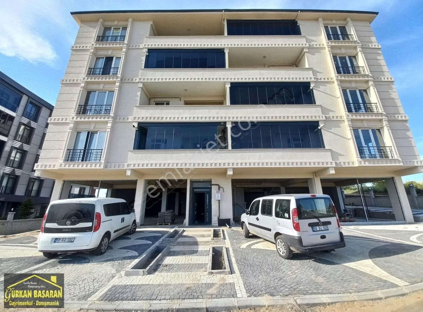 Gürkan Başaran Gyd Satılık 3+1 145 M2 Deniz Manzaralı Daire