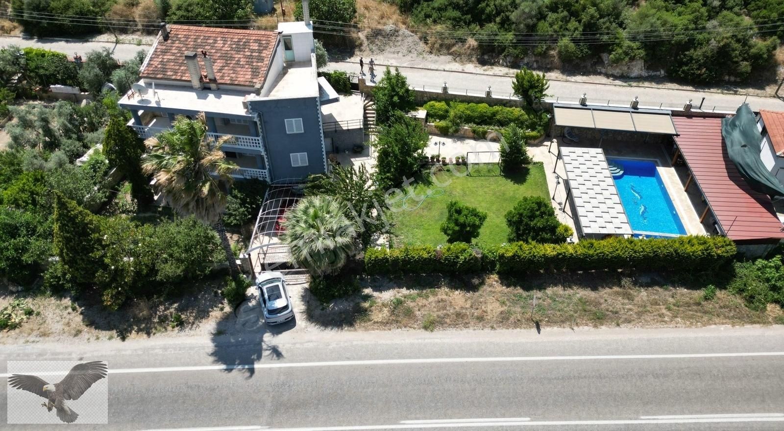 Menderes Ahmetbeyli De Denize 4 Km 996 M2 Tapulu Havuzlu Villa