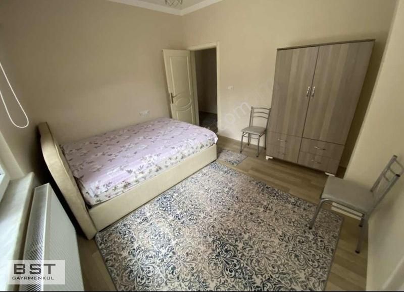 Havzan Mah. Meram Yeni Yol Arkası Eşyalı 1+1 Yatay Daire