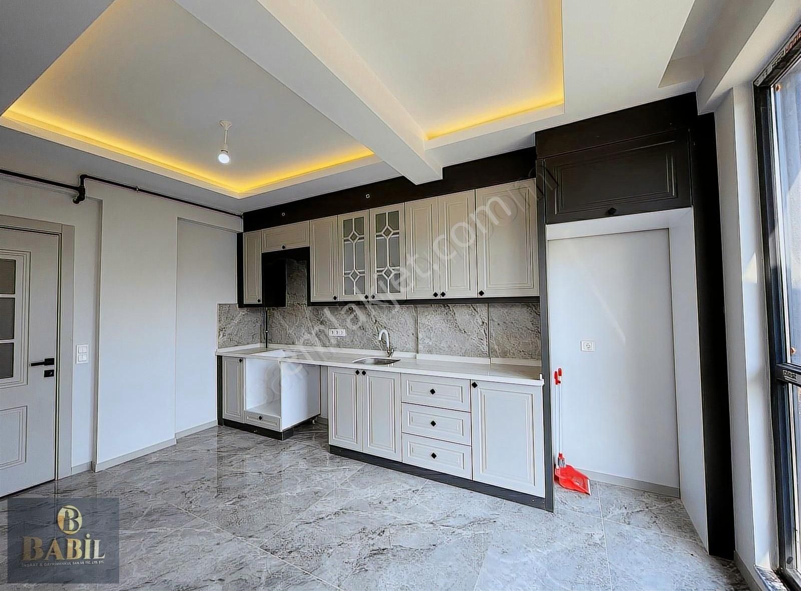Şemikler Mahallesinde 3+1 Arakat Öncephe Asansönrlü Sıfır Daire