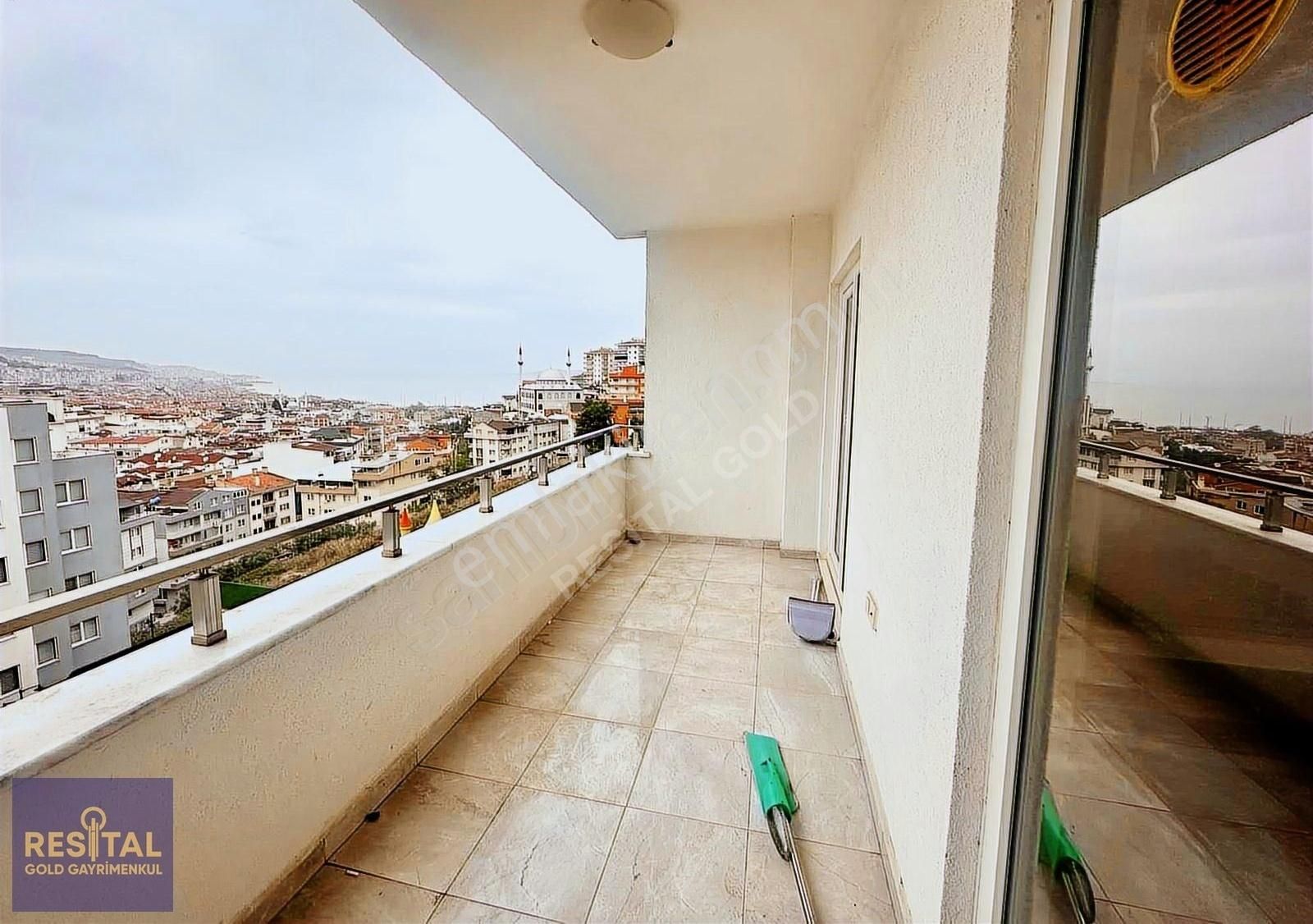 Bursa Güzelyalıda Deniz Manzaralı Satılık 2+1 Daire - Görsel 2