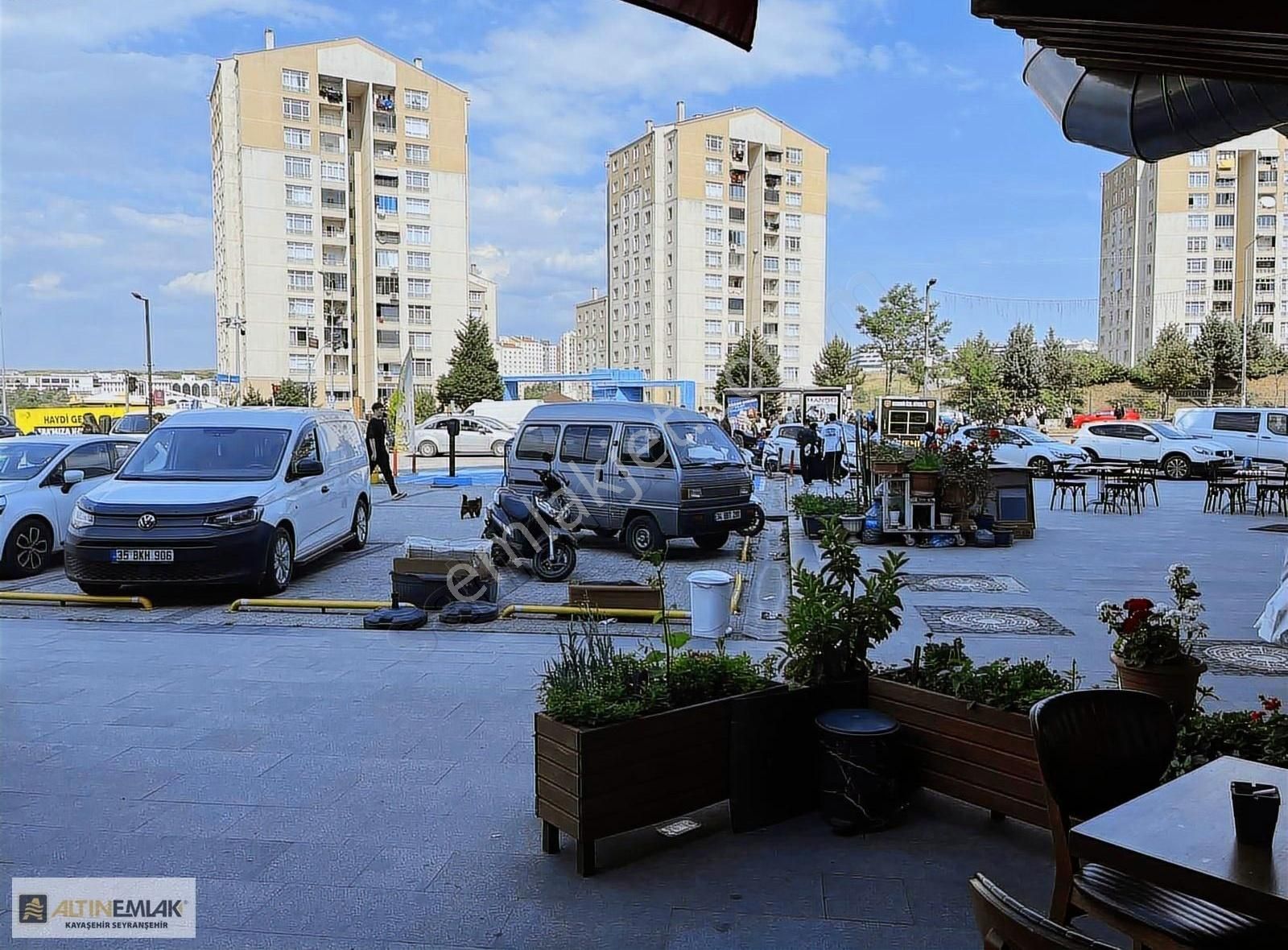 Altın Emlaktan Kayaşehir-seyranşehirde Herşeyi Hazır Petshop