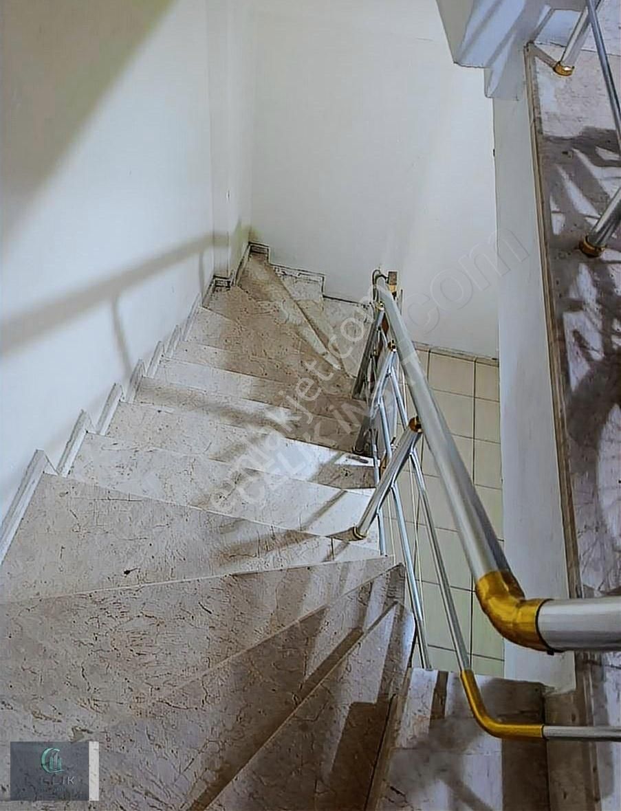 Çelik İnşaat Ve Emlaktan Acill Satılık Bahçe Katı 11 Yılık - Görsel 5