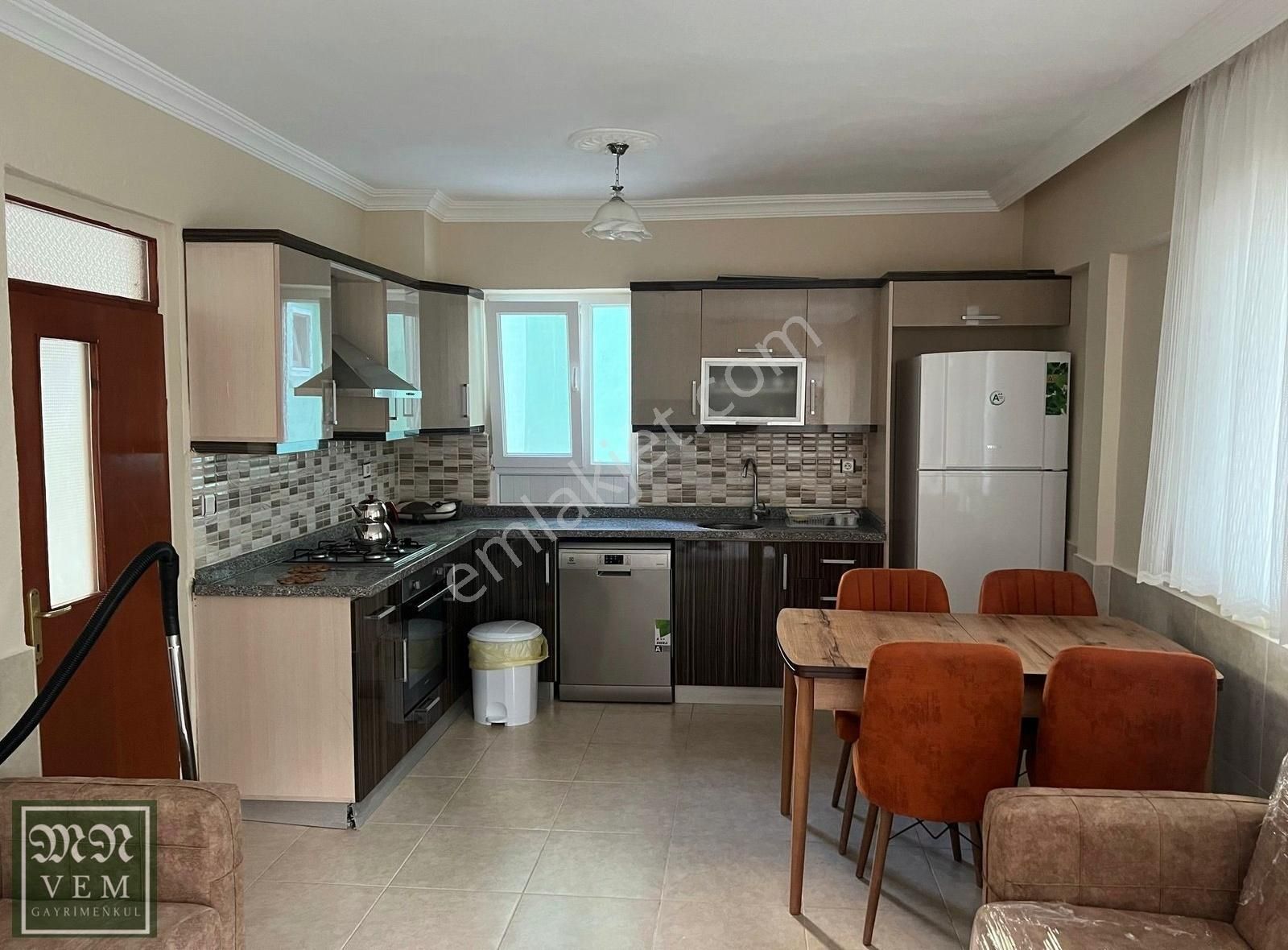 Satılık Mersin Yanışlı Denize Sıfır Site Villa Yazlık Ful Eşyalı