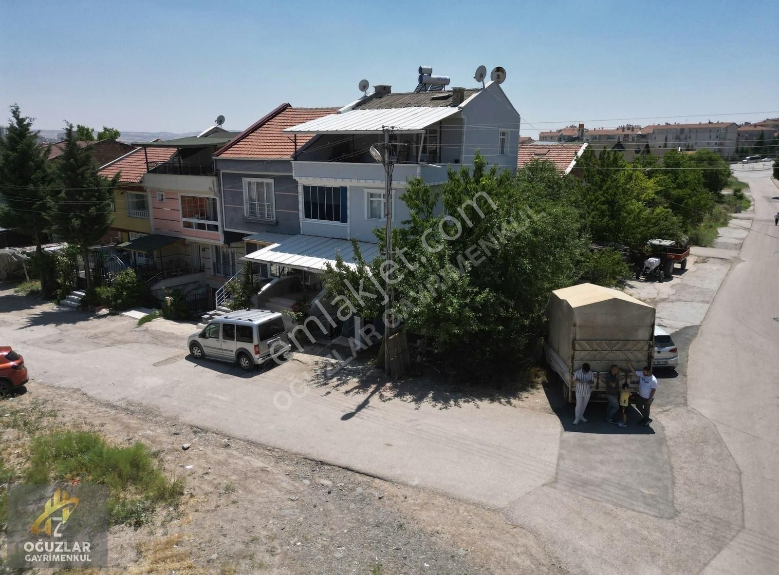 Oğuzlar'dan__güzelkent'te 4+2 Ve 2+1 Masrafsız 3 Katlı Villa