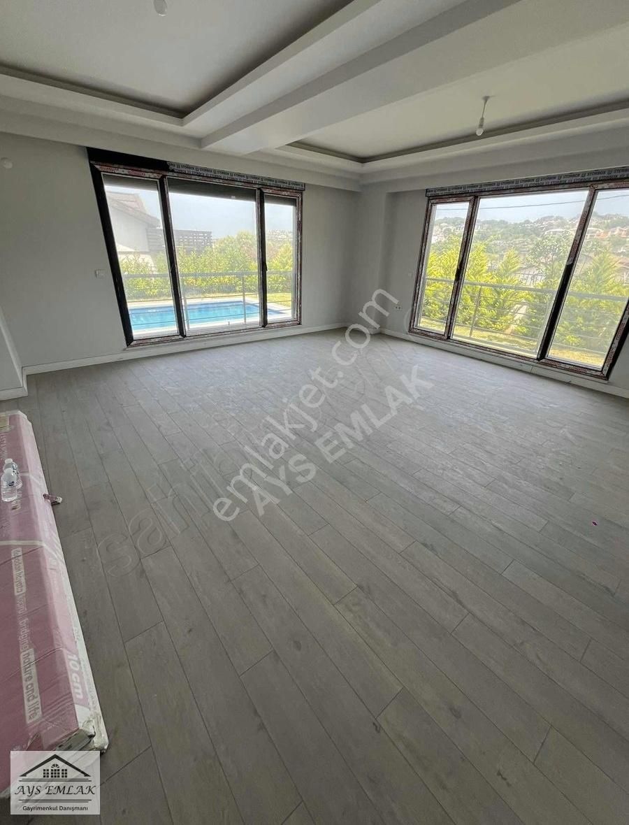 Orman İçinde Huvuzlu Müstakil