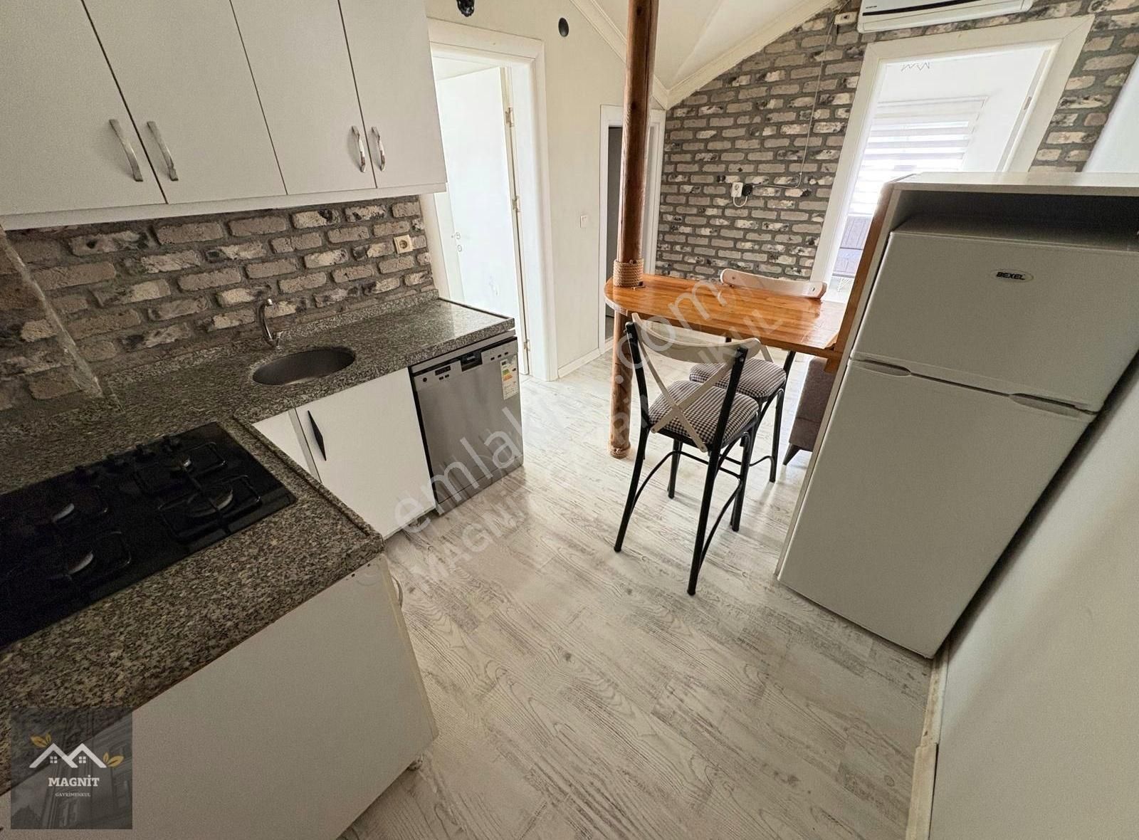 Görüklede Abonelikleri Açık Full Eşyalı 1+1 Kiralık Daire
