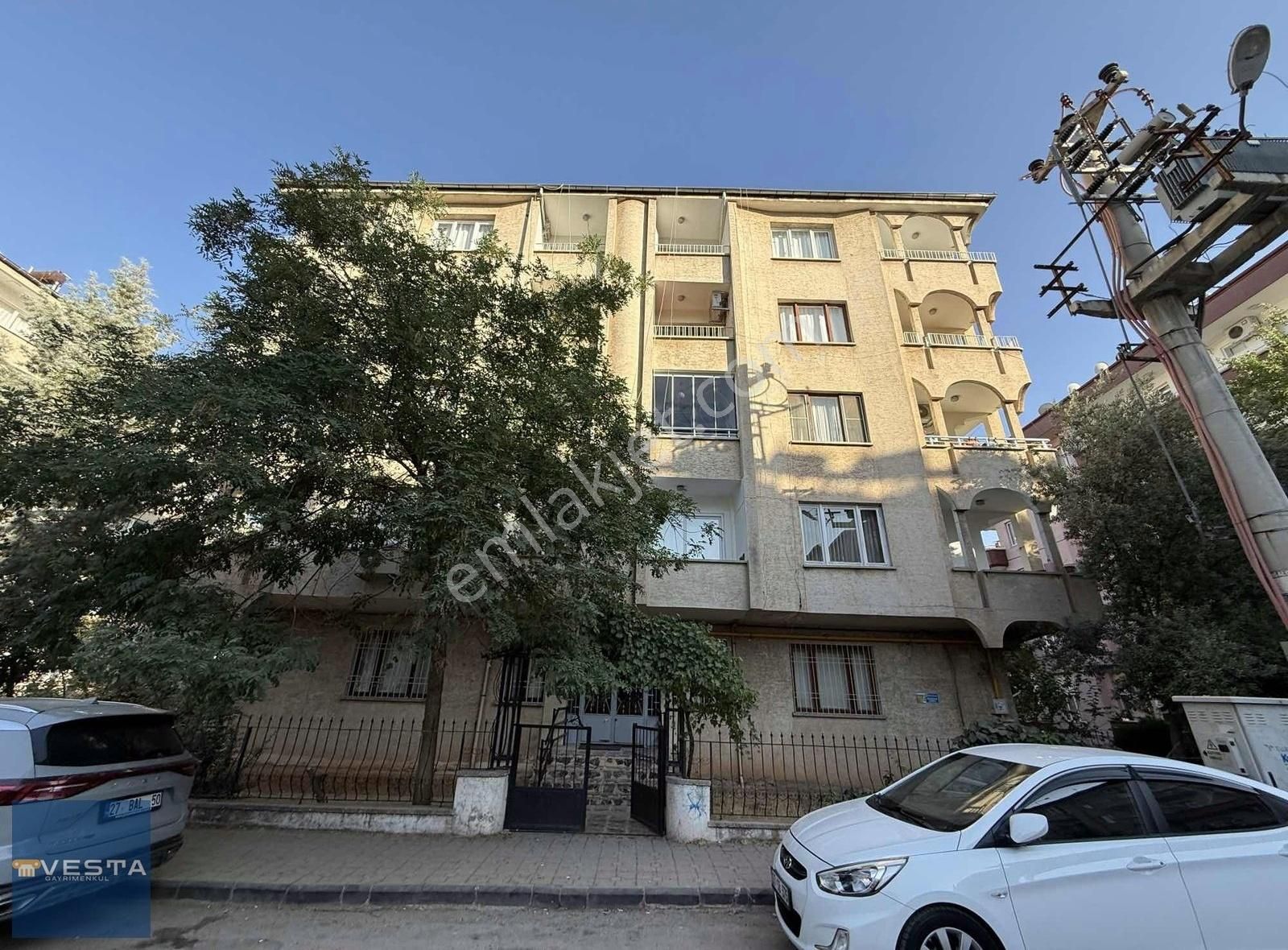 Vesta'dan (3+1) *bireysel Garajlı,bakımlı,önü Açık Ferah Daire
