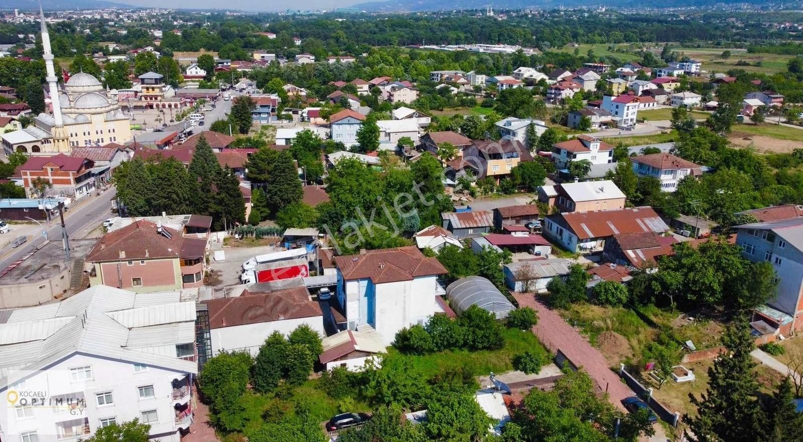 Başiskele Kullar Merkez Satılık 376 M2 Ticari İmarlı Arsa
