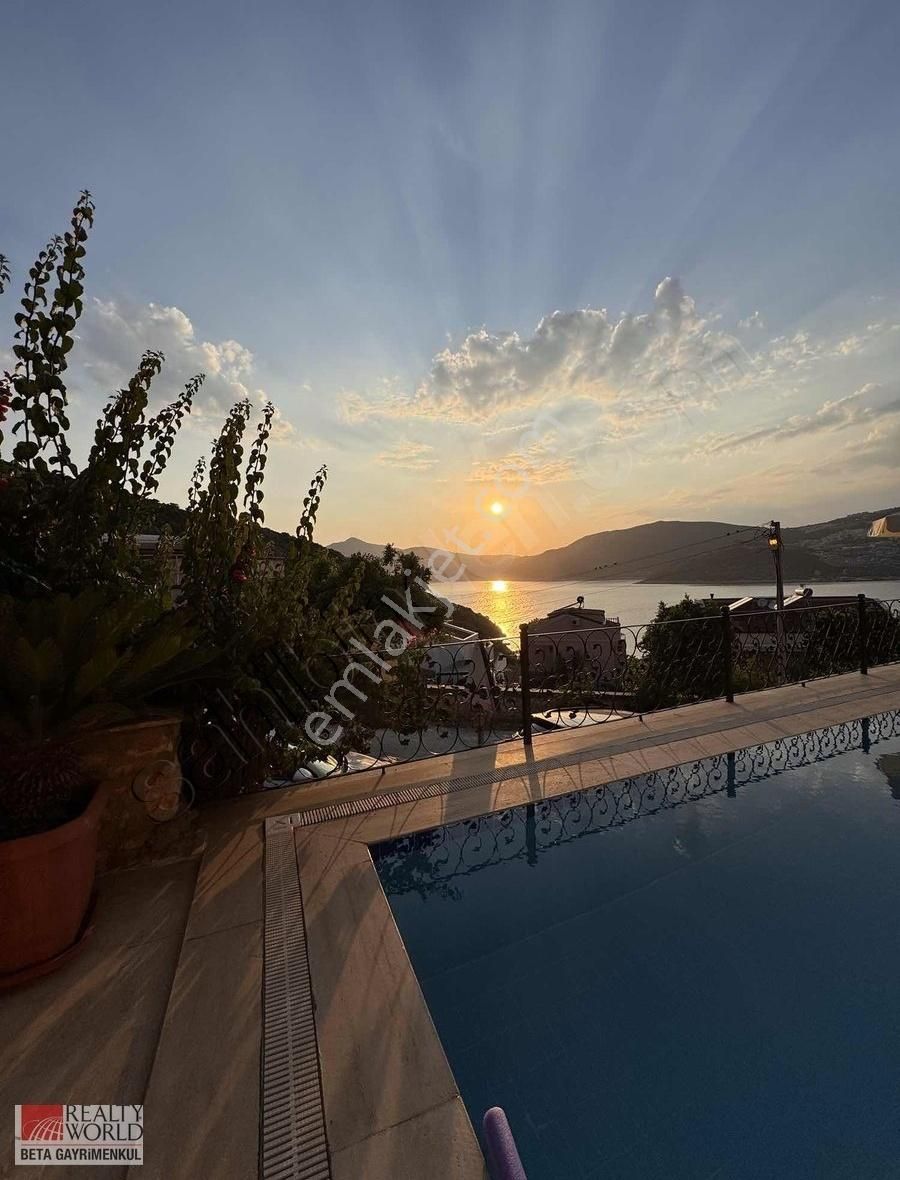 Rw Beta S/n Kalkan Deniz Manzaralı Fırsat Villa !!!