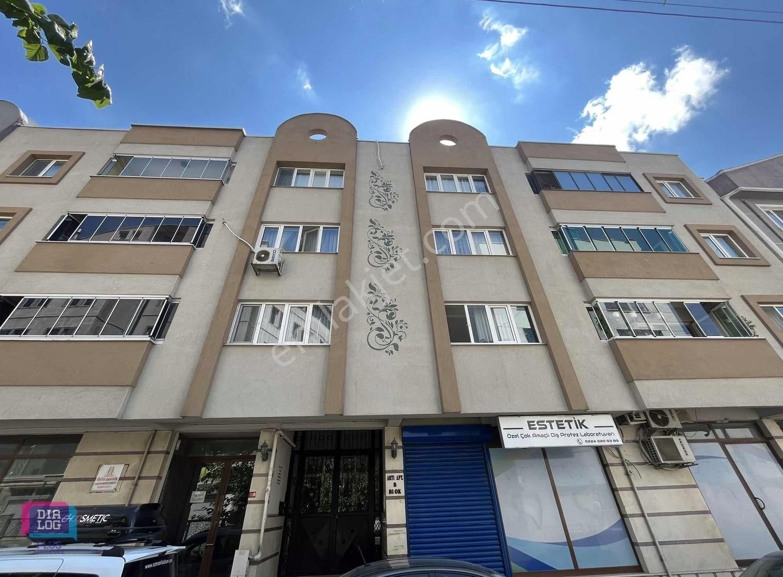 Fethiye'de Metro İstasyonu Karşısında Satılık Site İçi 3+1 Daire