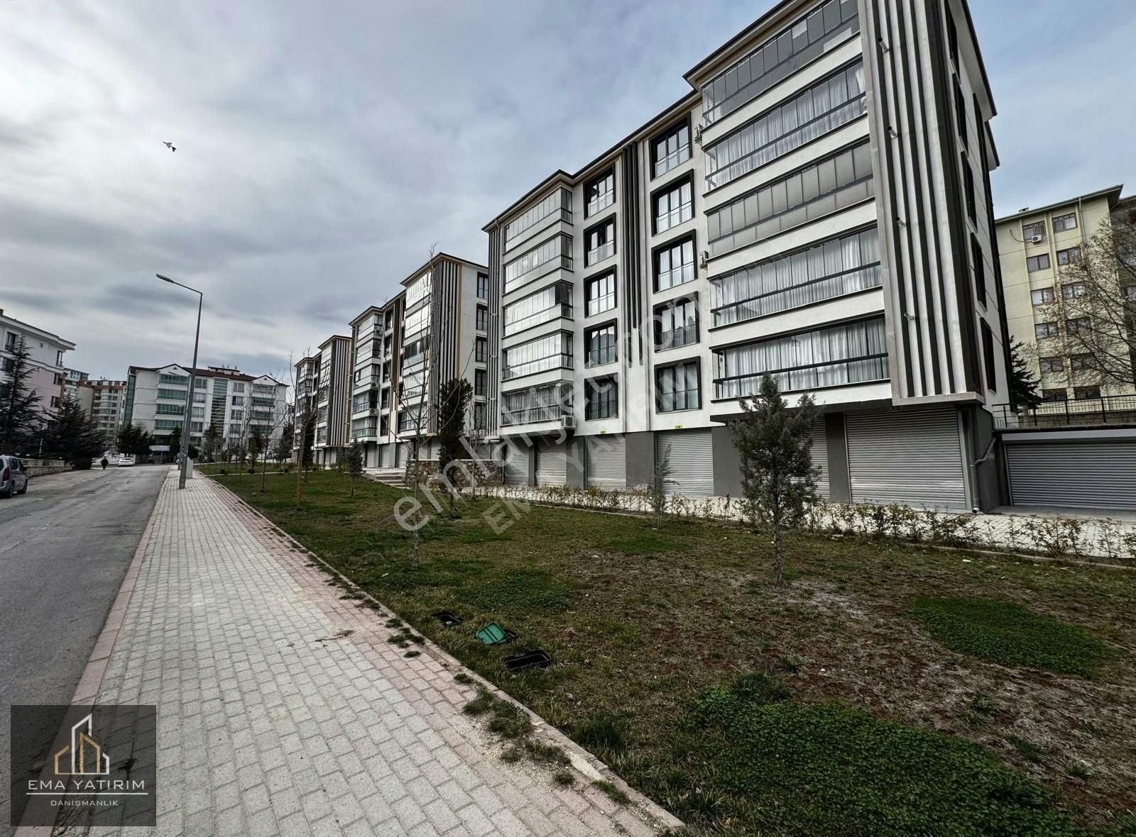 [ema] Cumhuriyet Mah.merkezi Lokasyonda Satılık 4+1 Lüks Daire