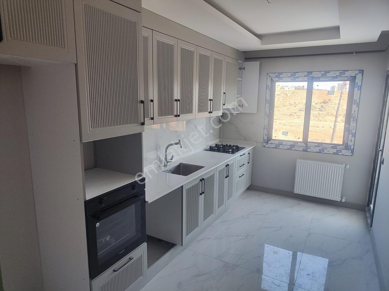 Esse My Home Dan Kabasakal Da 3+1 Kapalı Mutfak Havuzlu Güvenlikli
